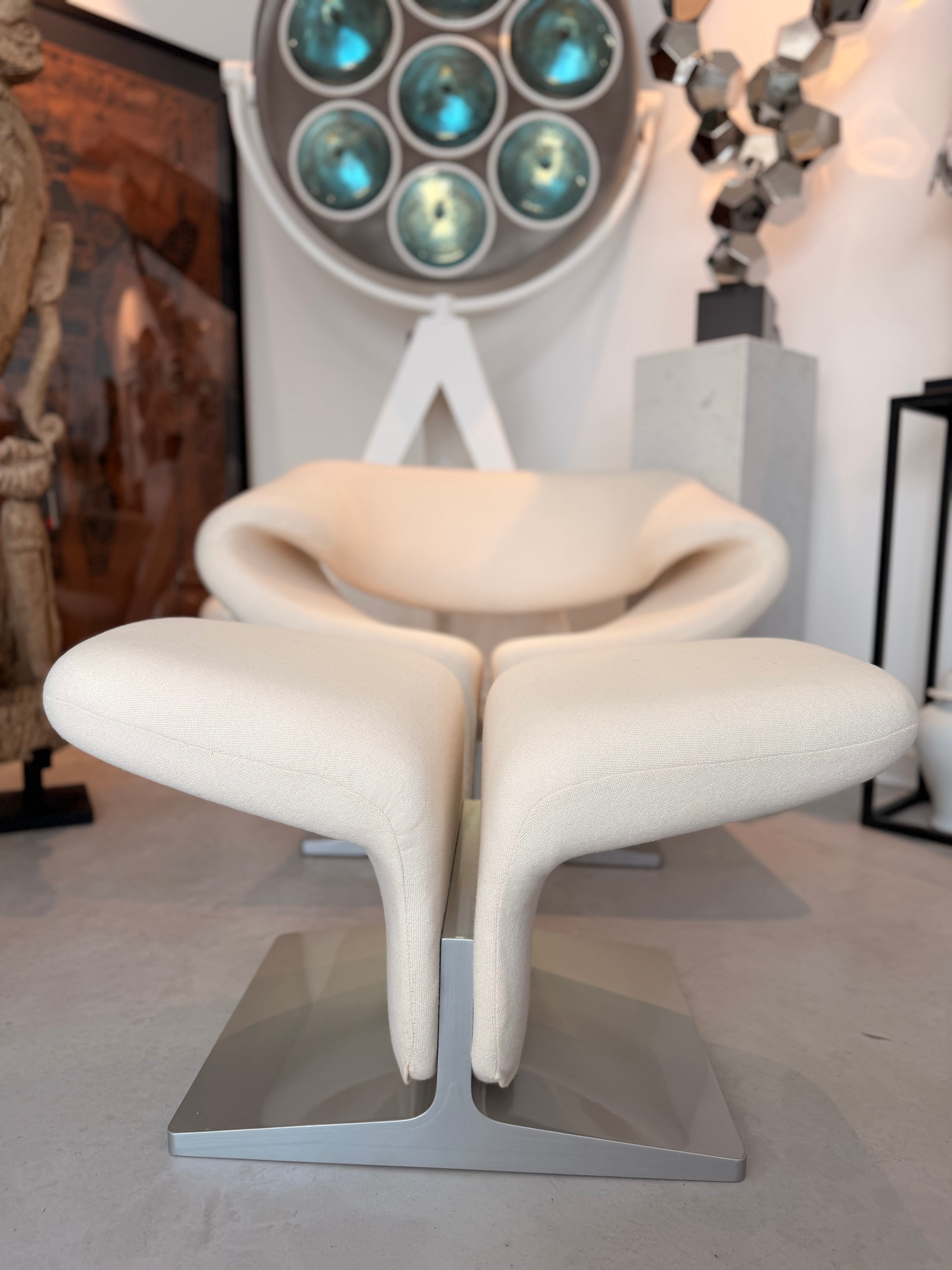 Fauteuil "Ribbon" (N°582) & Son Ottoman – Pierre Paulin pour Artifort (c. 1965)