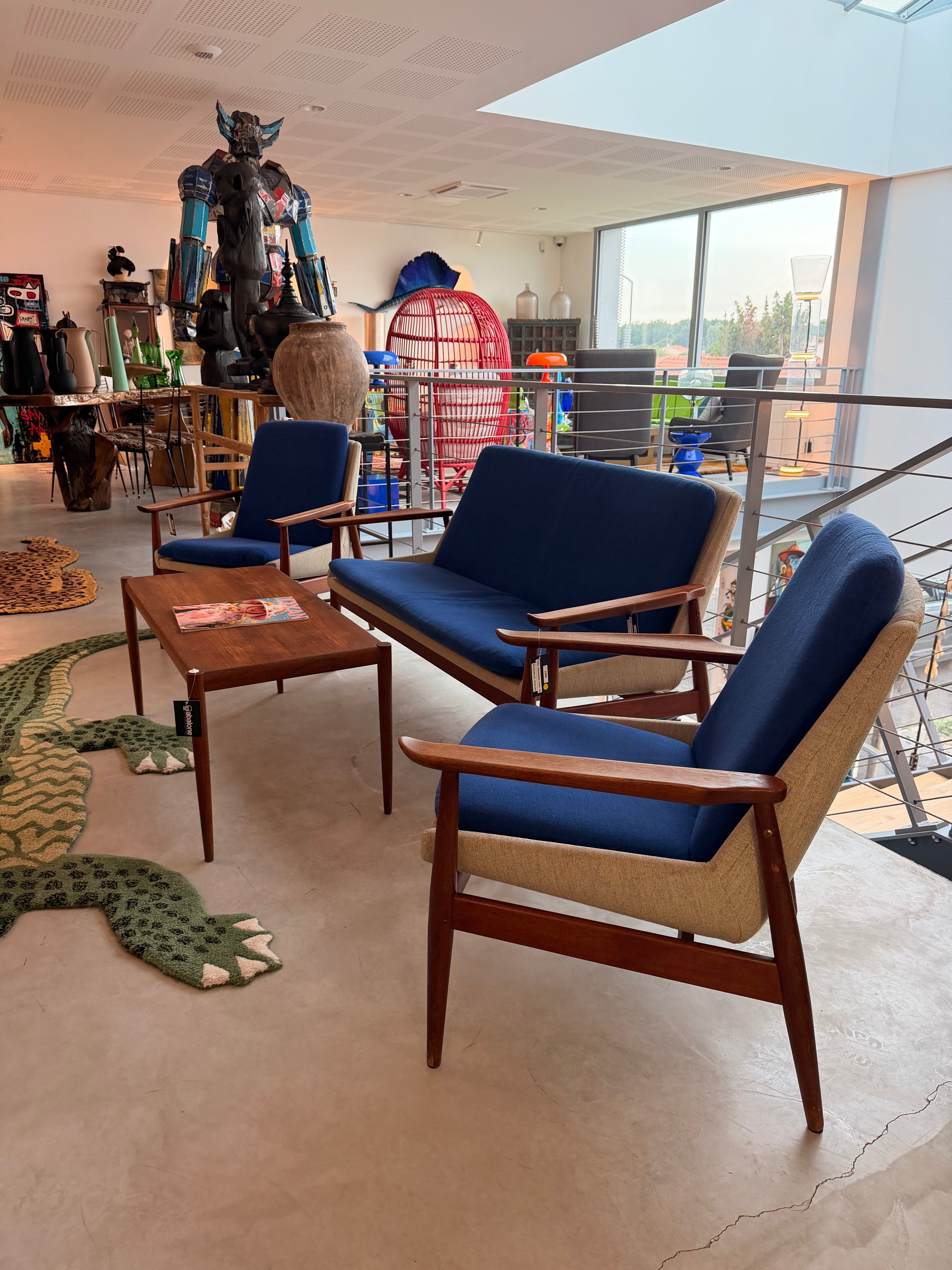 Ensemble Salon Scandinave en Teck (1960) — Danemark (Composé de deux fauteuils, d'un canapé 2/3 places et d'une table basse assortie)