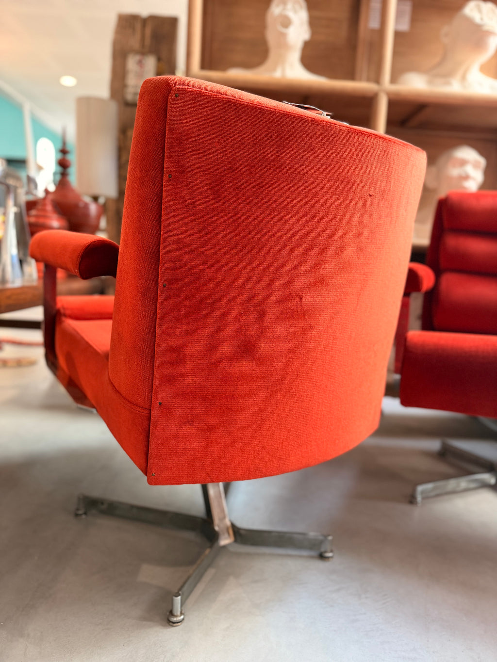 Authentic Italian Barber Chair (Italy, c. 1970) – Vintage Design in Pop Orange Corduroy and Chrome Steel