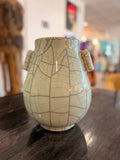 Vase Archaïque Forme "Hu" en Céramique Céladon Craquelée