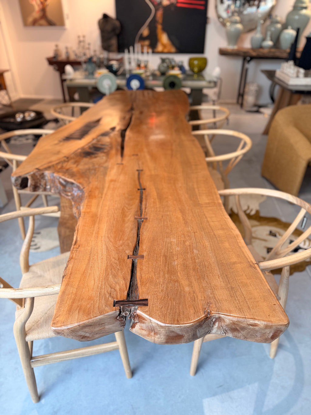 Table Monumentale "Live Edge" en Bois de Molave des Philippines