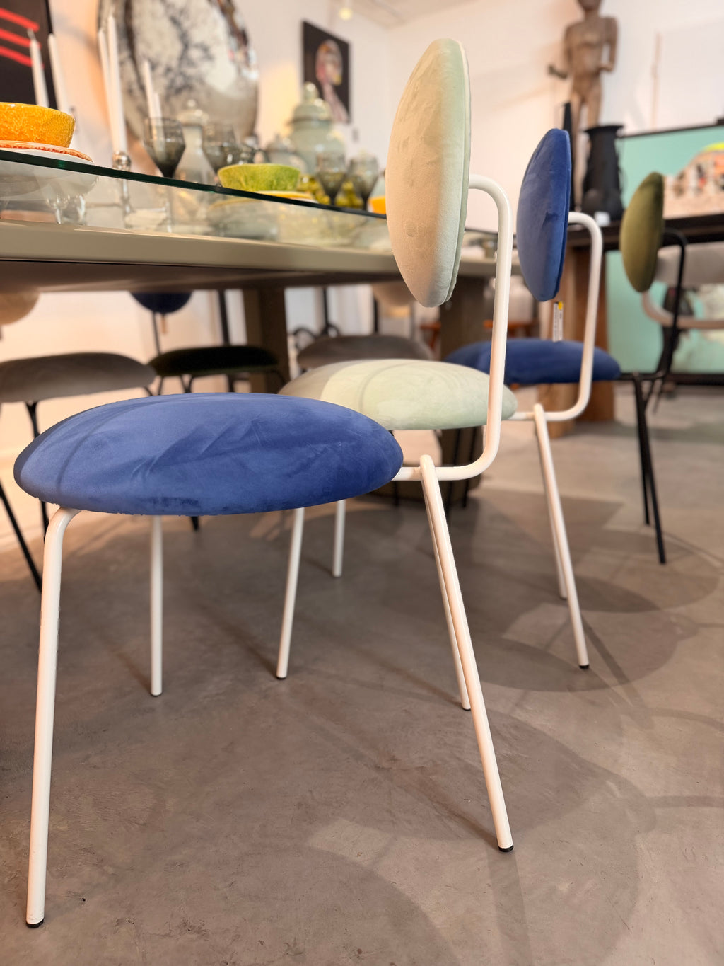 Chaise Design "BO 15 EQUILIBRI" par BD – Édition Italienne Vintage, Esprit Postmoderne en Velours et Métal Laqué