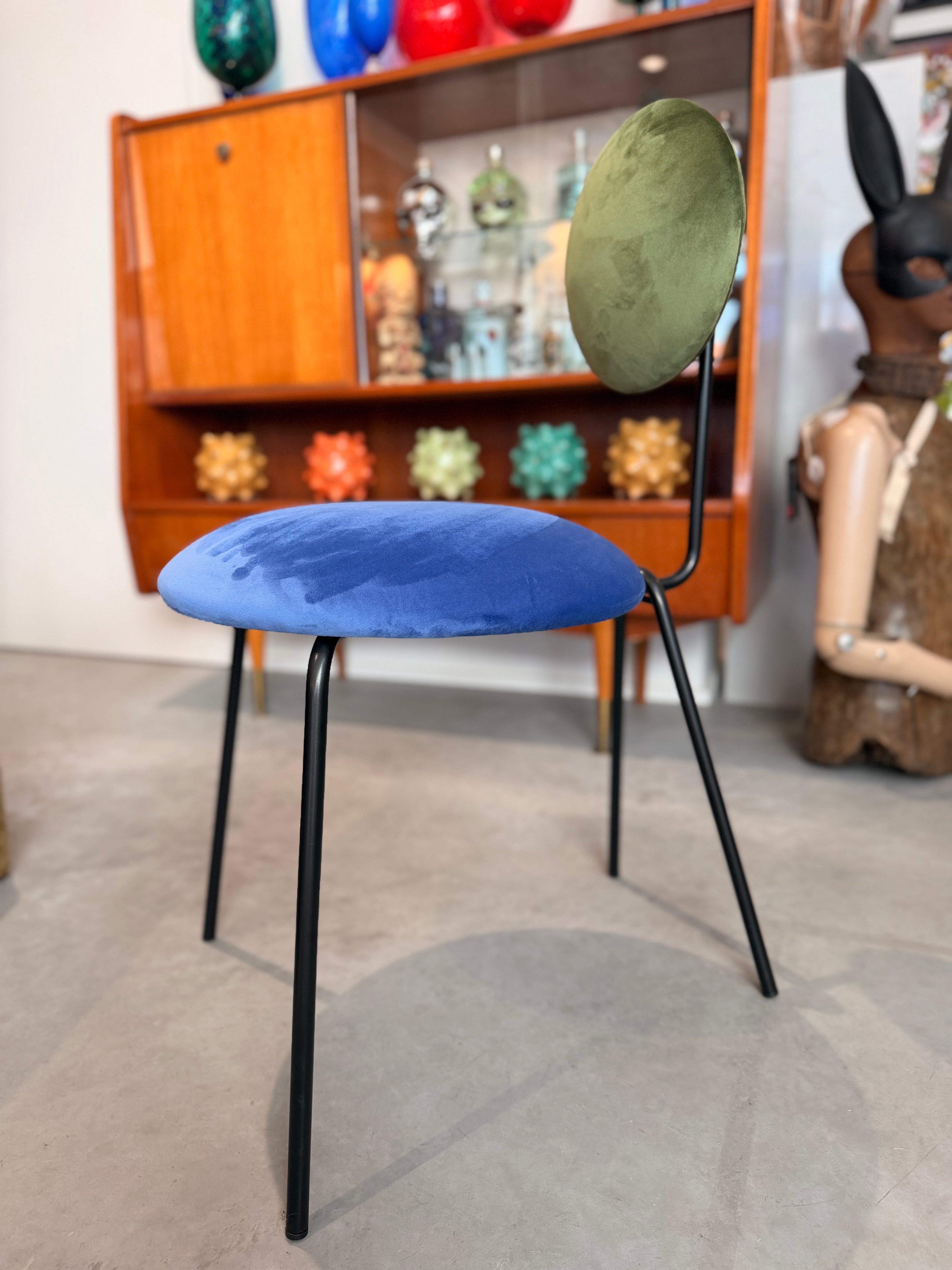 Chaise Design "BO 15 EQUILIBRI" par BD – Édition Italienne Vintage, Esprit Postmoderne en Velours et Métal Laqué