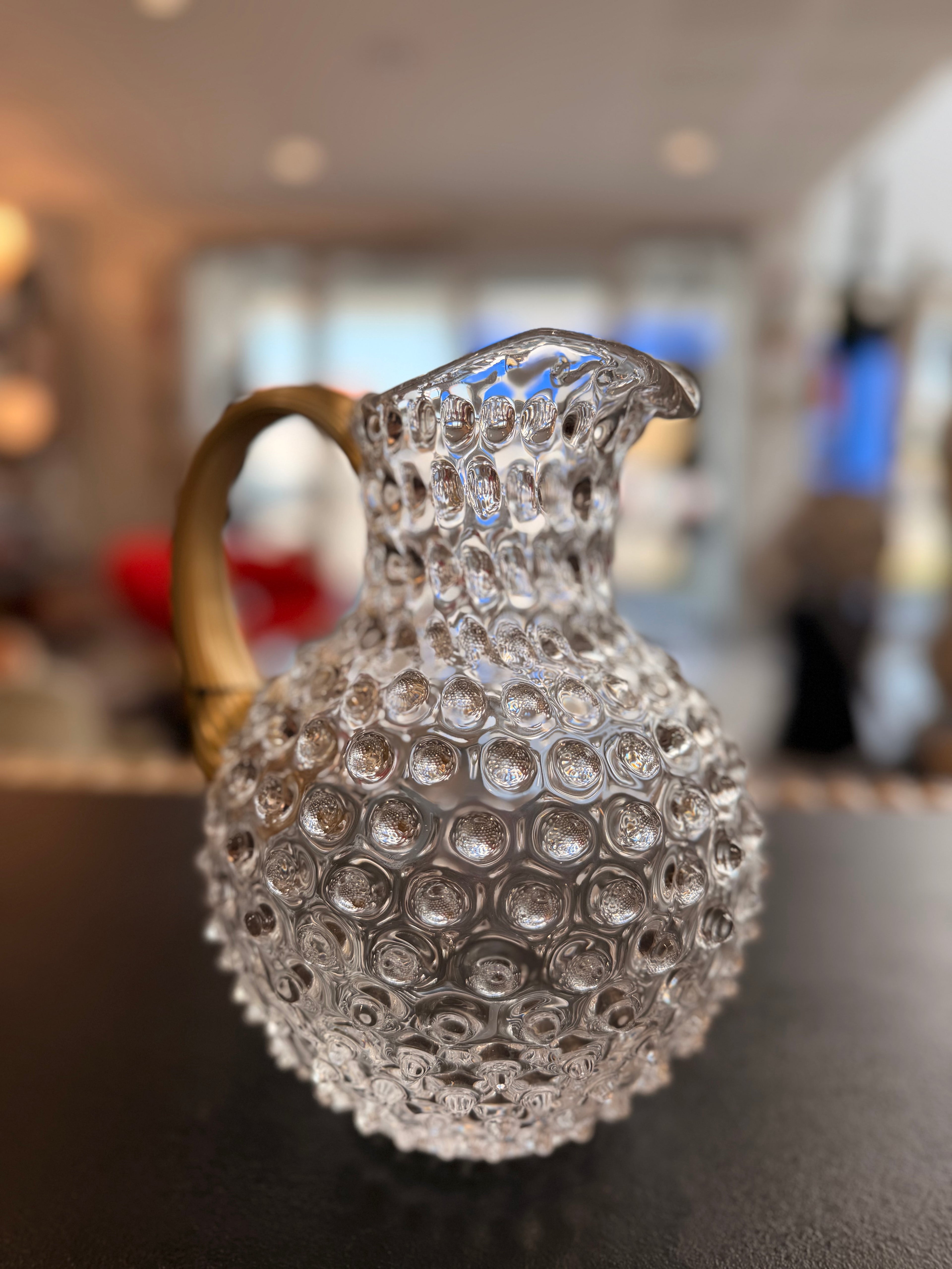 Pichet Rond 2L Clouté « Hobnail » – Maison KLIMCHI
