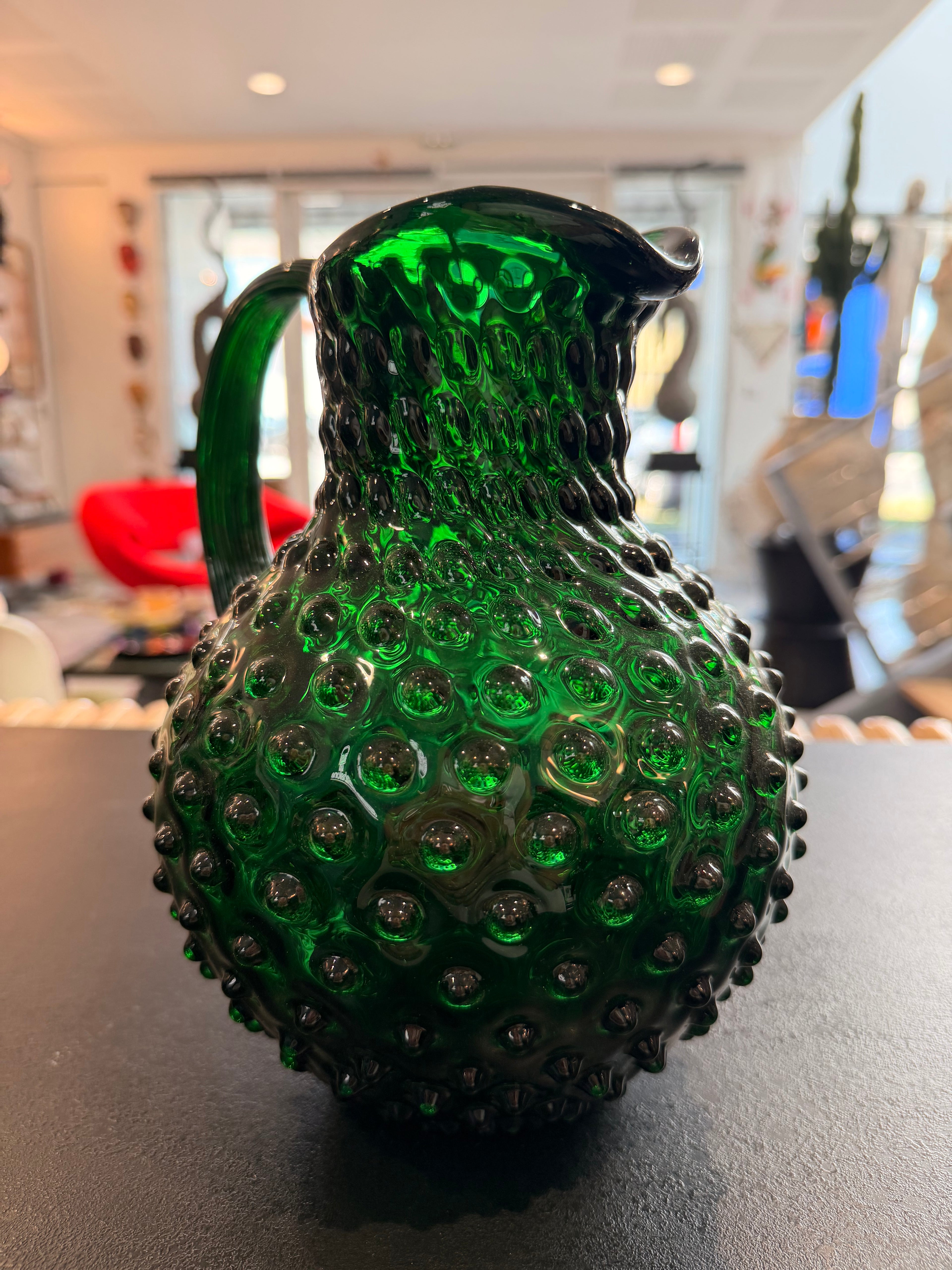 Pichet Rond 2L Clouté « Hobnail » – Maison KLIMCHI