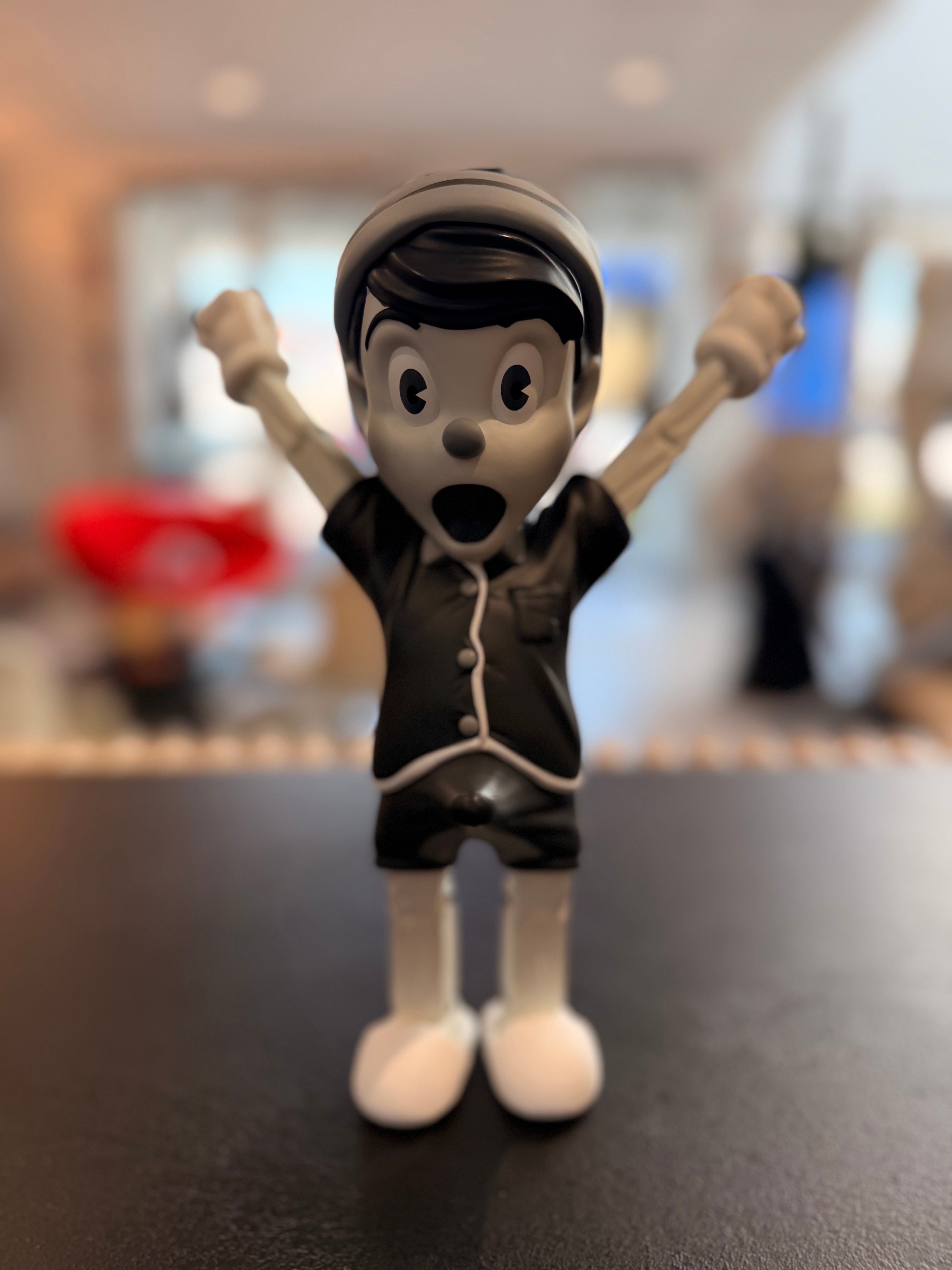 Figurine "A WOOD AWAKENING" (In Training / Mono Edition) – Une création exclusive par Juce Gace | Mighty Jaxx 2020