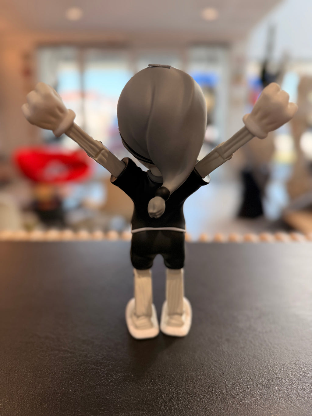 Figurine "A WOOD AWAKENING" (In Training / Mono Edition) – Une création exclusive par Juce Gace | Mighty Jaxx 2020