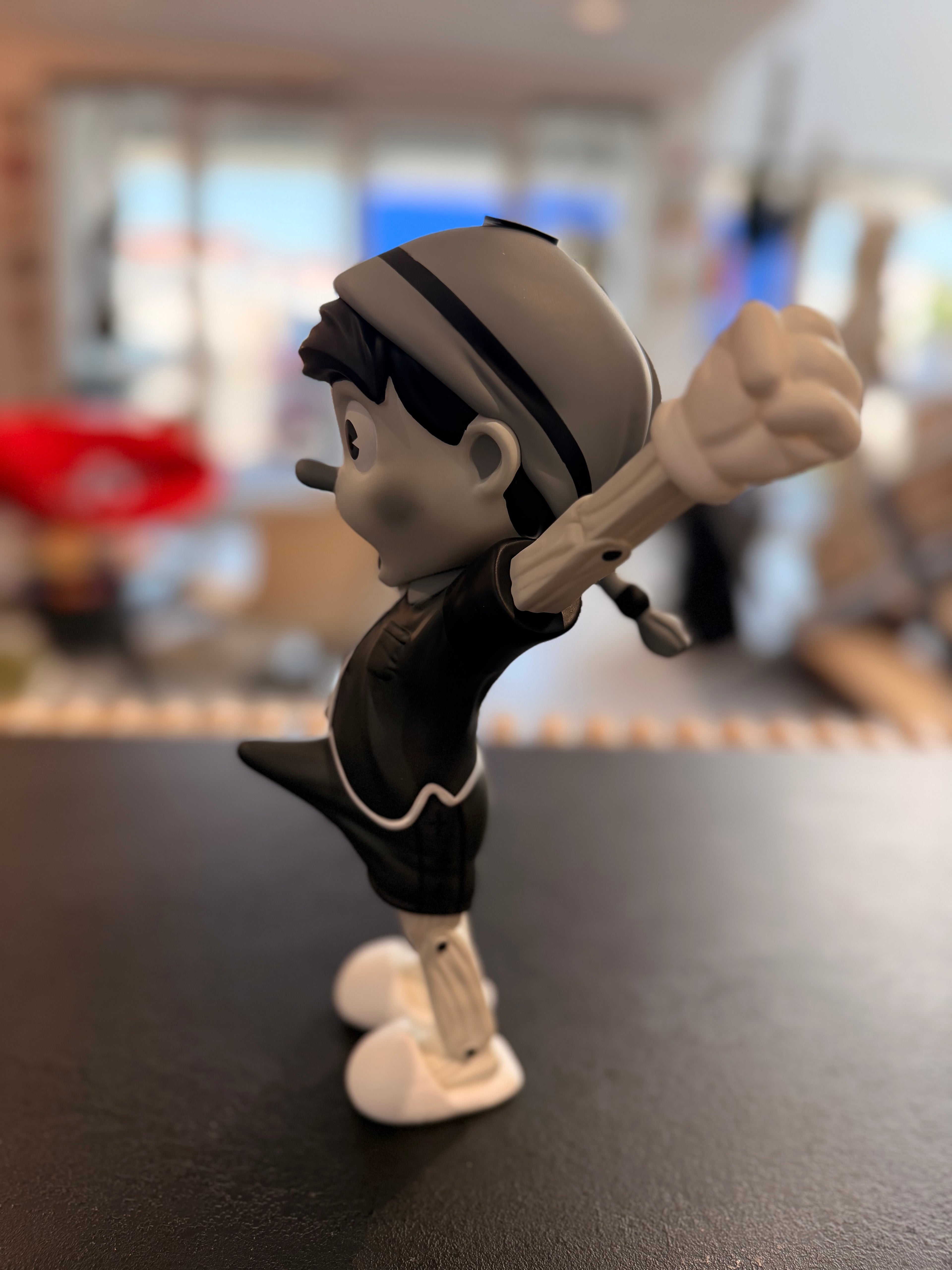 Figurine "A WOOD AWAKENING" (In Training / Mono Edition) – Une création exclusive par Juce Gace | Mighty Jaxx 2020