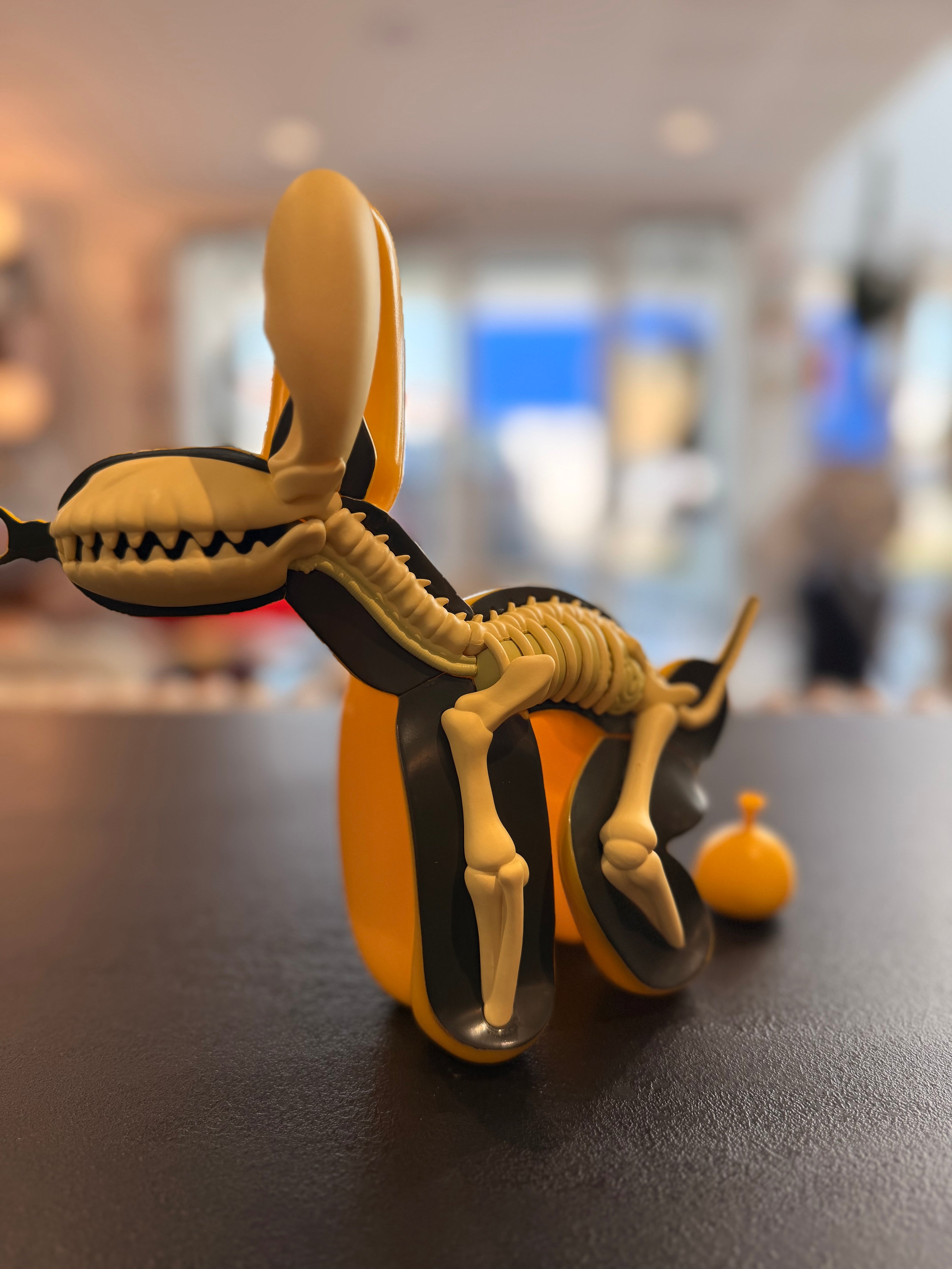 Figurine KAWS "Pooekie" (Yellow Edition) – Par Jason Freeny x Whatshisname | Mighty Jaxx 2019