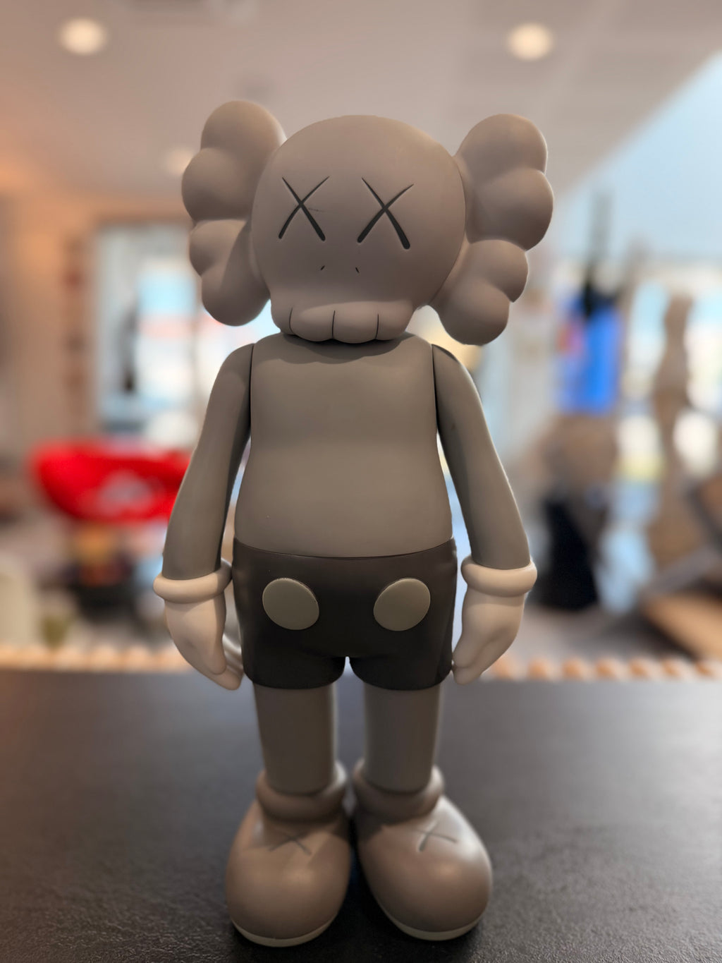 Figurine KAWS "Companion" Open Edition – Version Originale Grise (Grey) | Vinyle Art Toy