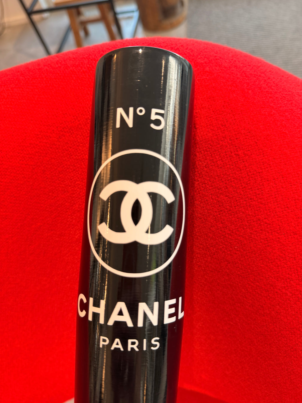 Batte de Baseball « N°5 » Chanel Paris – Objet d'Art & Édition Limitée