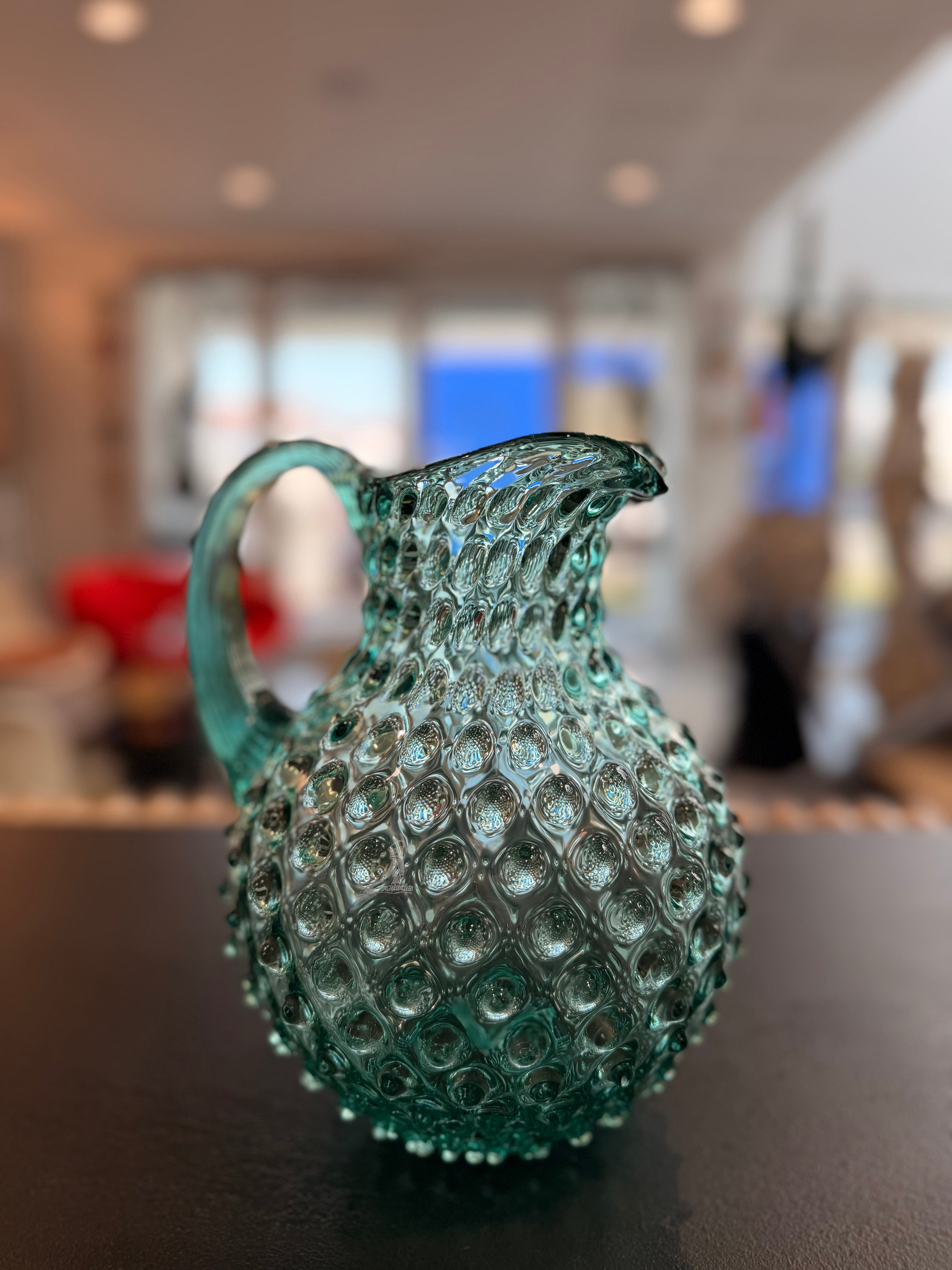 Pichet Rond 2L Clouté « Hobnail » – Maison KLIMCHI