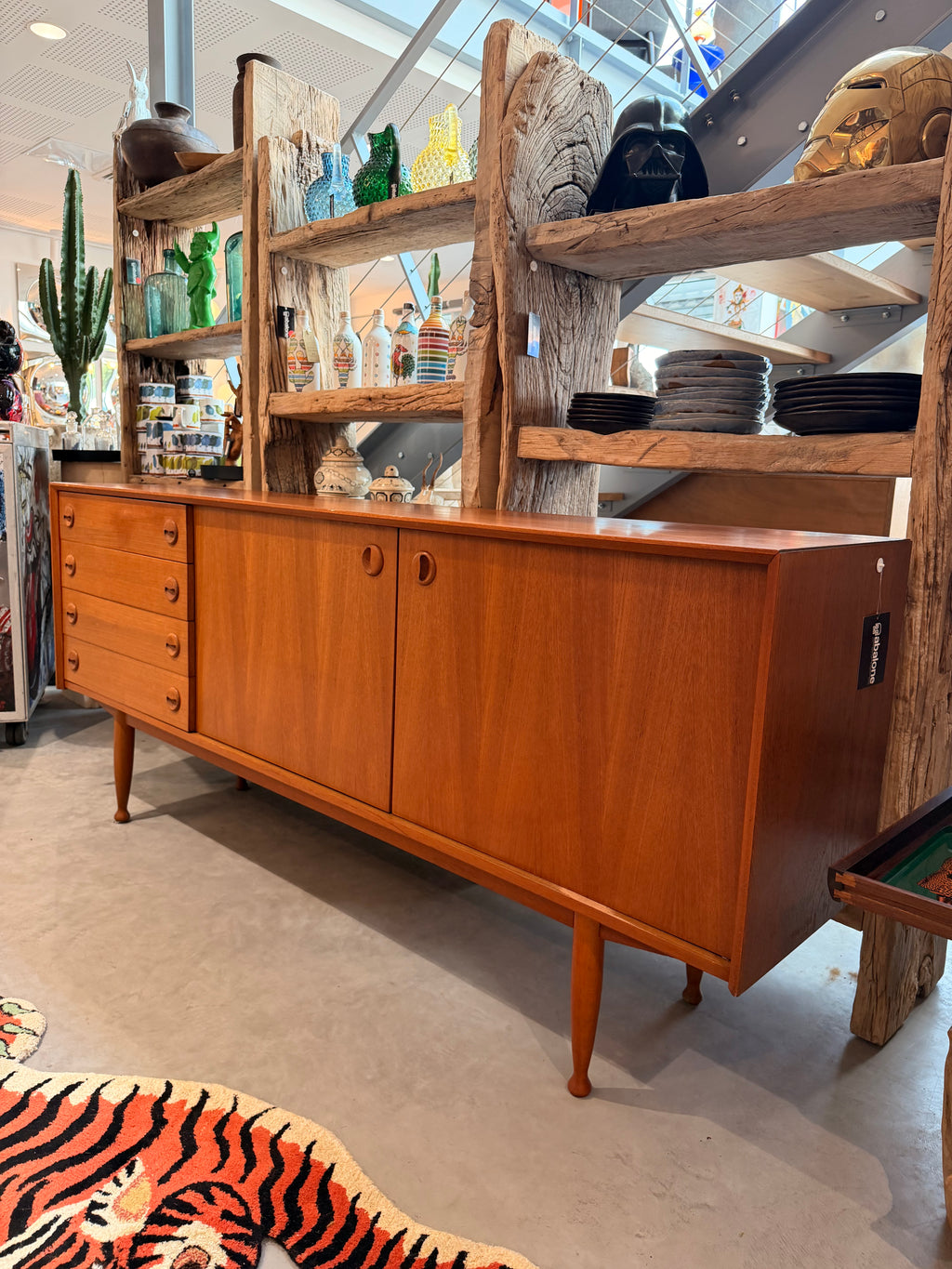 Enfilade Basse de Style Scandinave en Teck