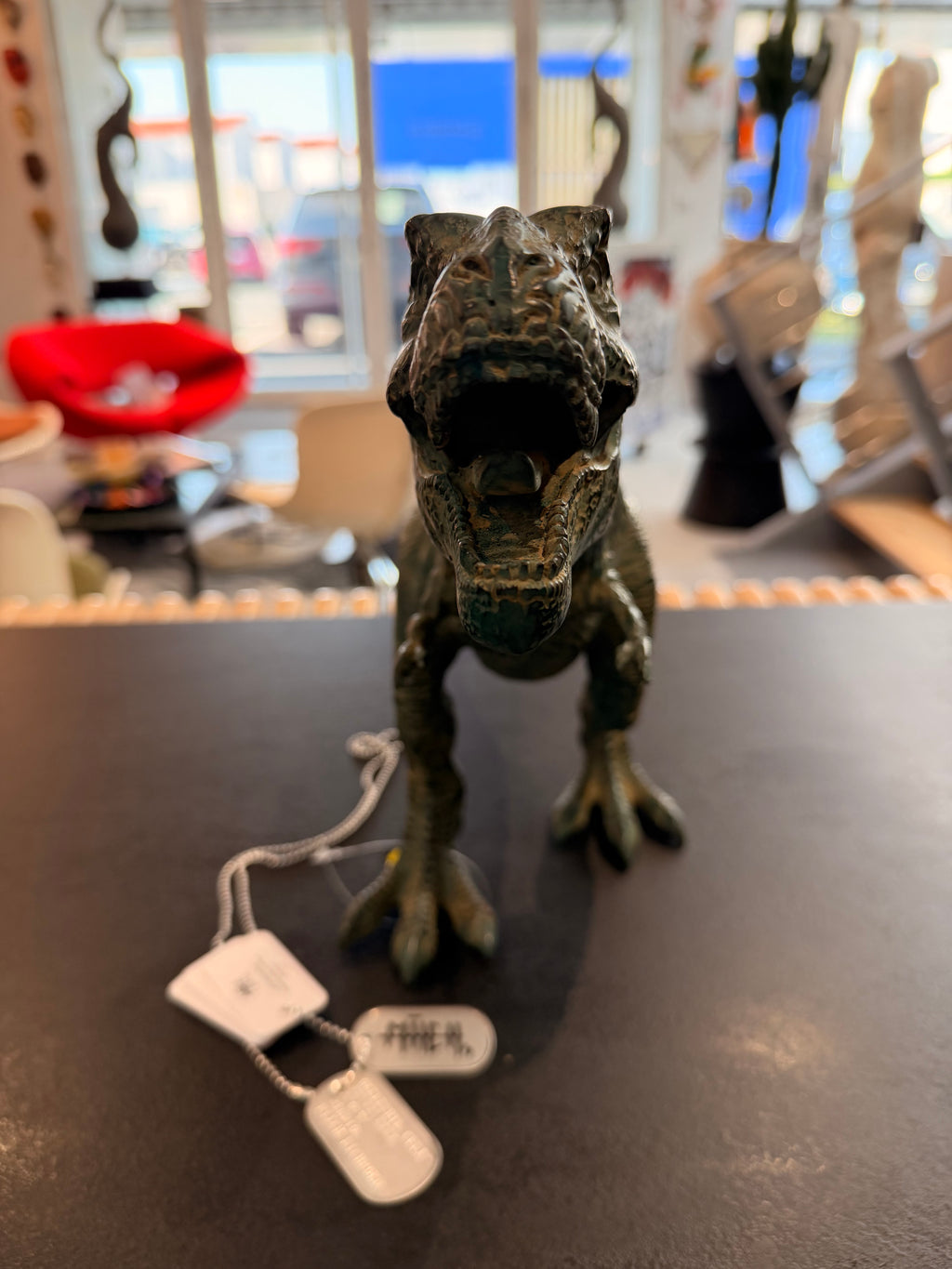 Sculpture Animalière "T-Rex" en Bronze Patiné
