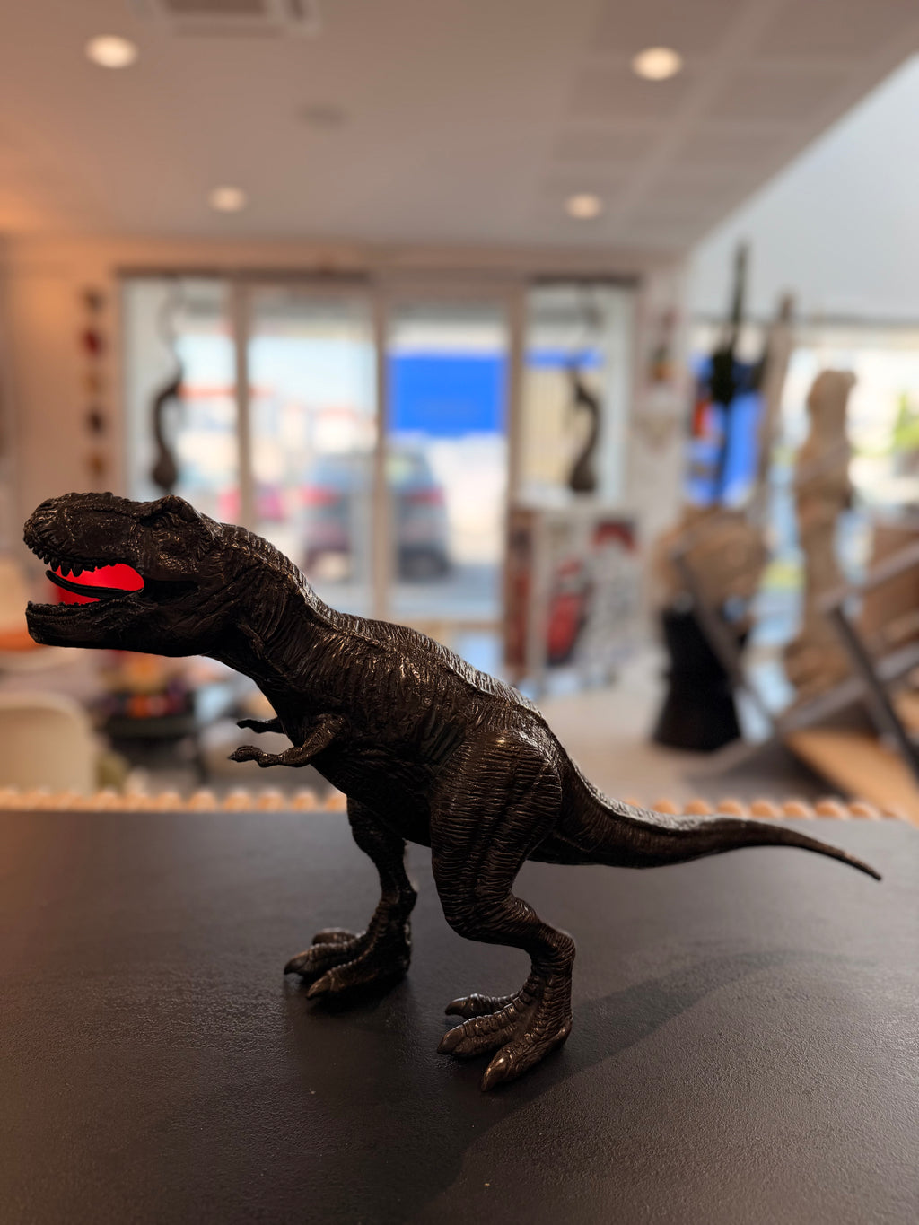 Sculpture Animalière "T-Rex" en Bronze Patiné