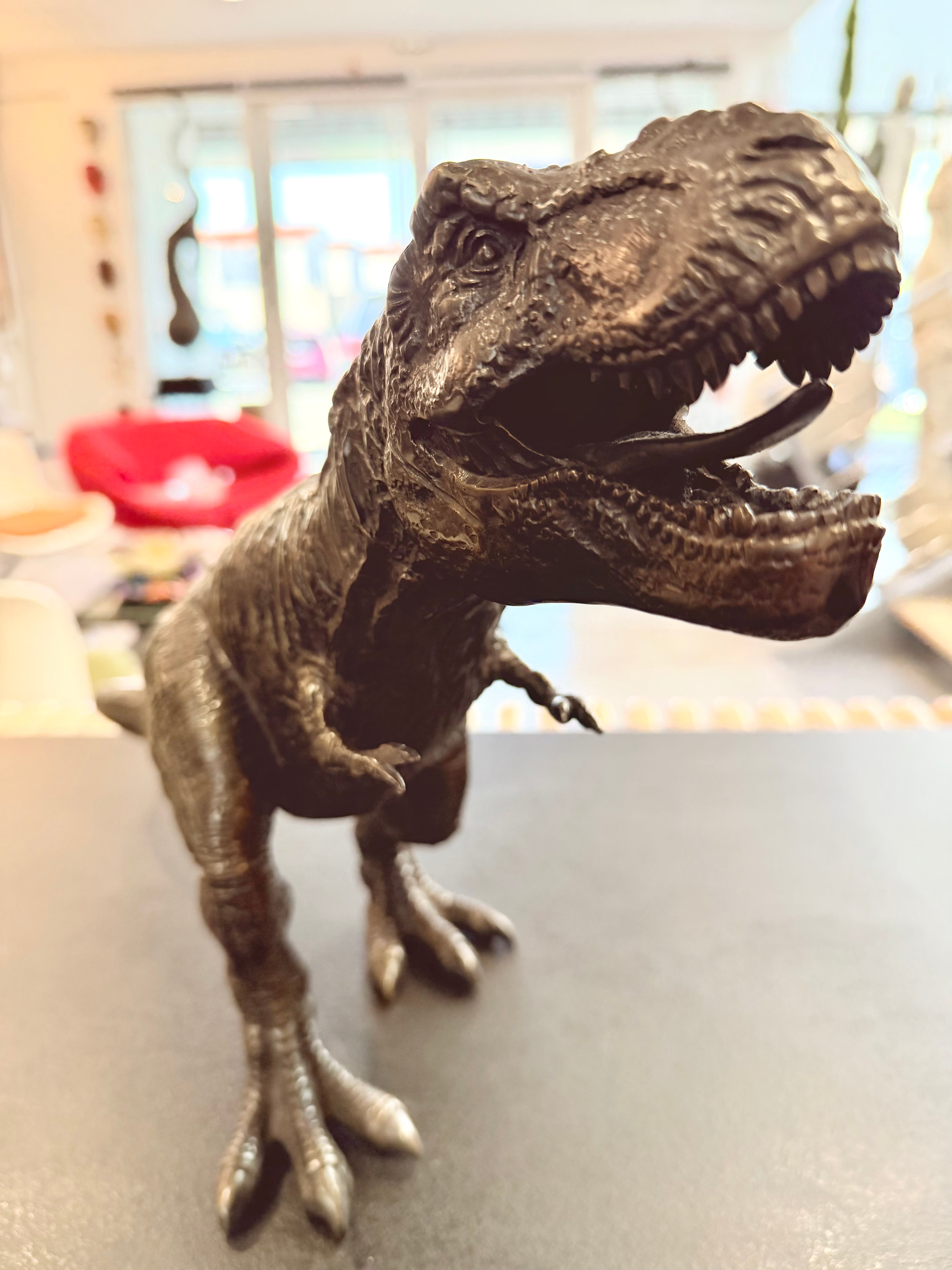 Sculpture Animalière "T-Rex" en Bronze Patiné
