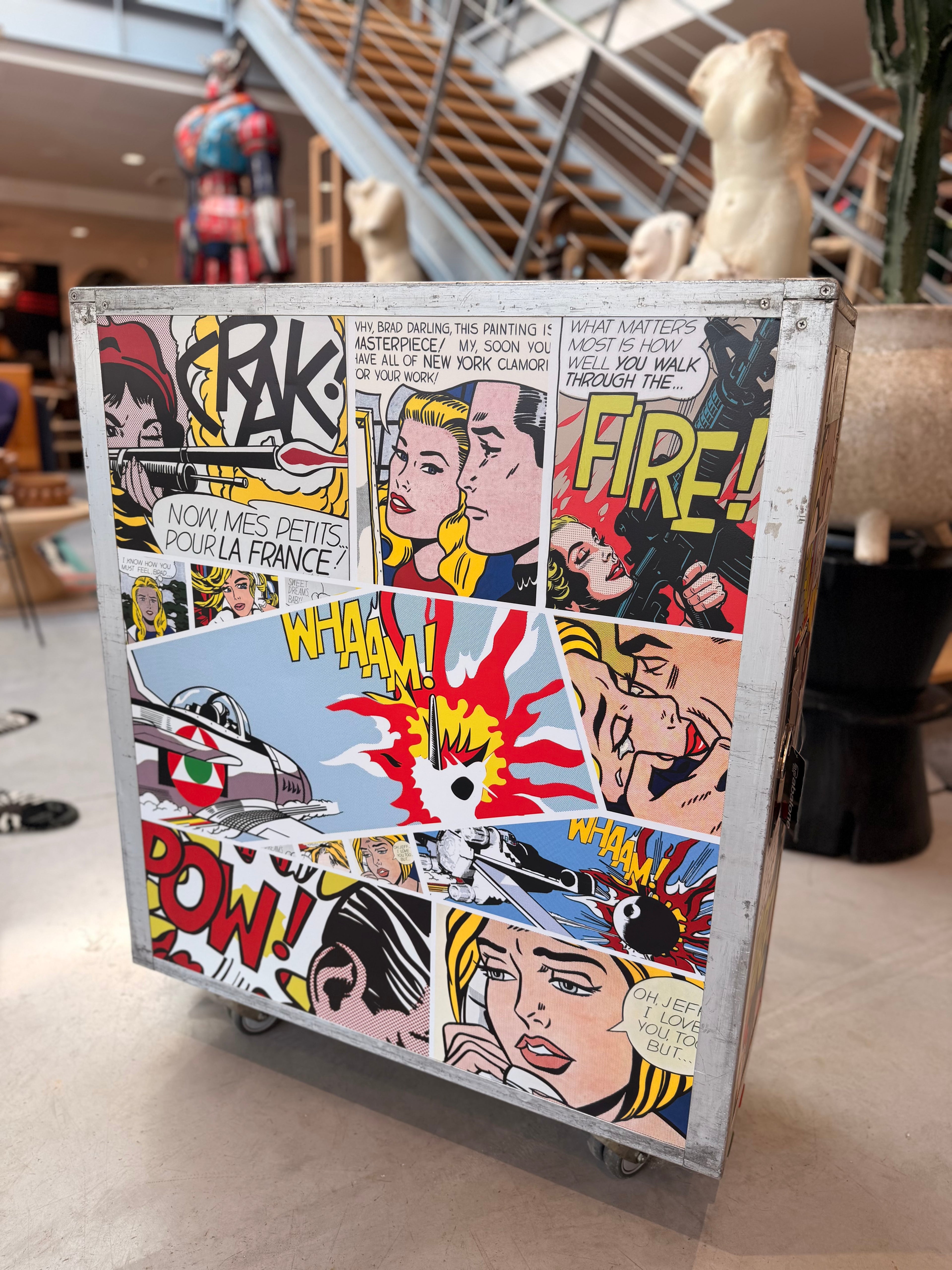 « Pop Art Comic Strip » – Chariot de Bord Aéronautique Authentique