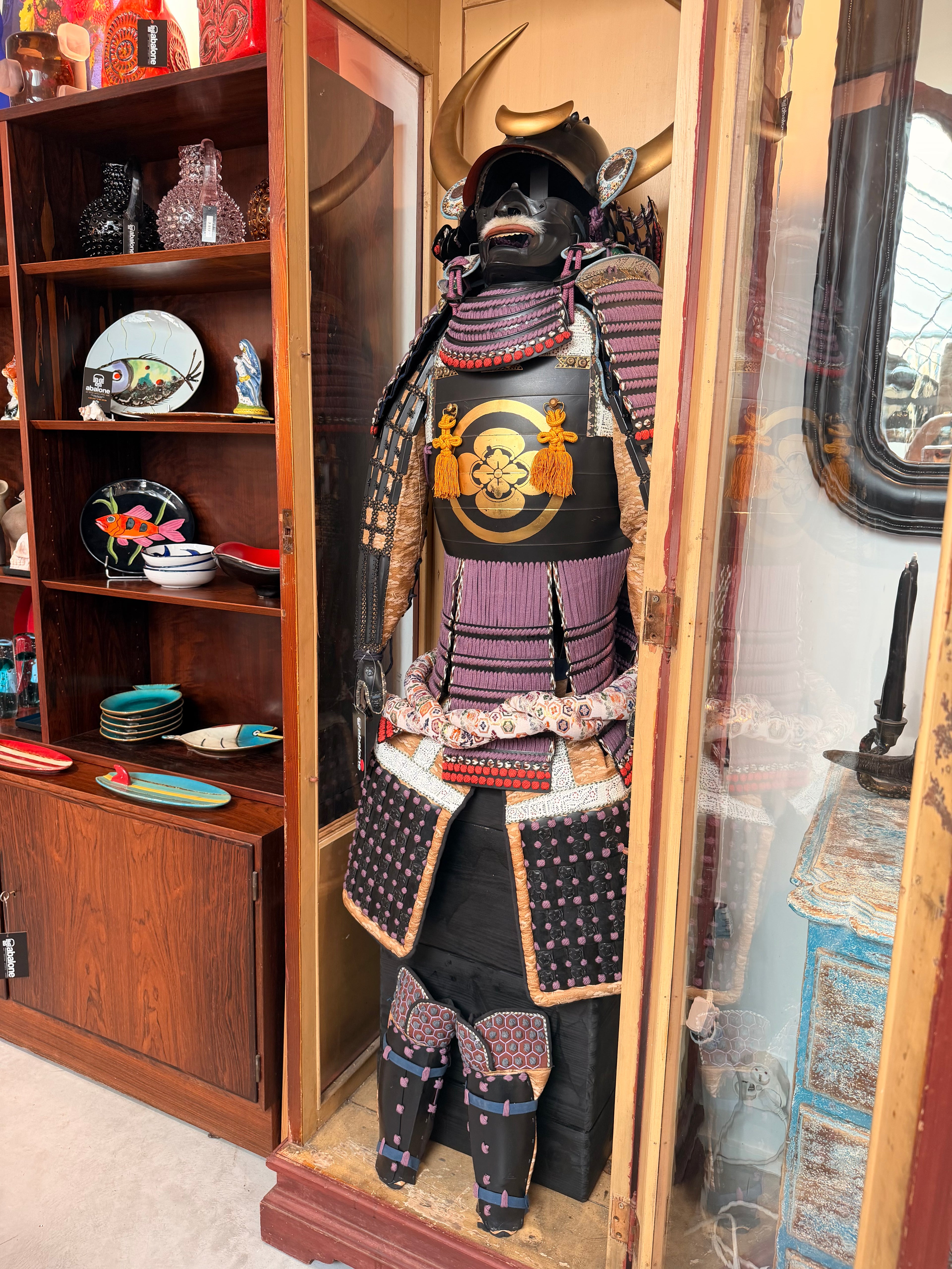Armure de Samouraï Japonaise Complète (Yoroi) – Époque Taisho / Showa – Signée Satsuma Kunizumi (Certificat Inclus)