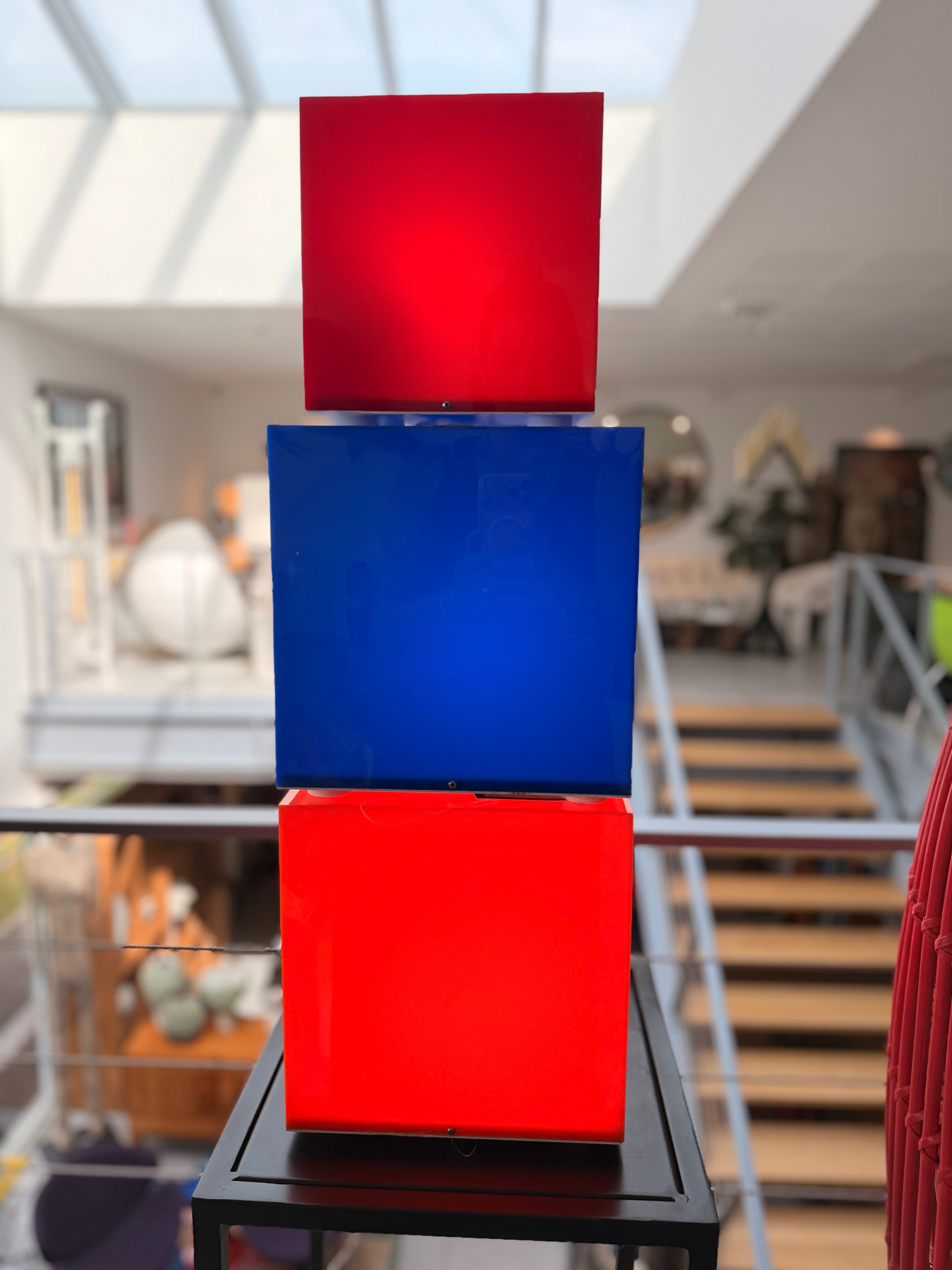 Lampe Cube "Space Age" 25 cm – Au Choix : Bleu Électrique ou Orange Pop (Années 70)