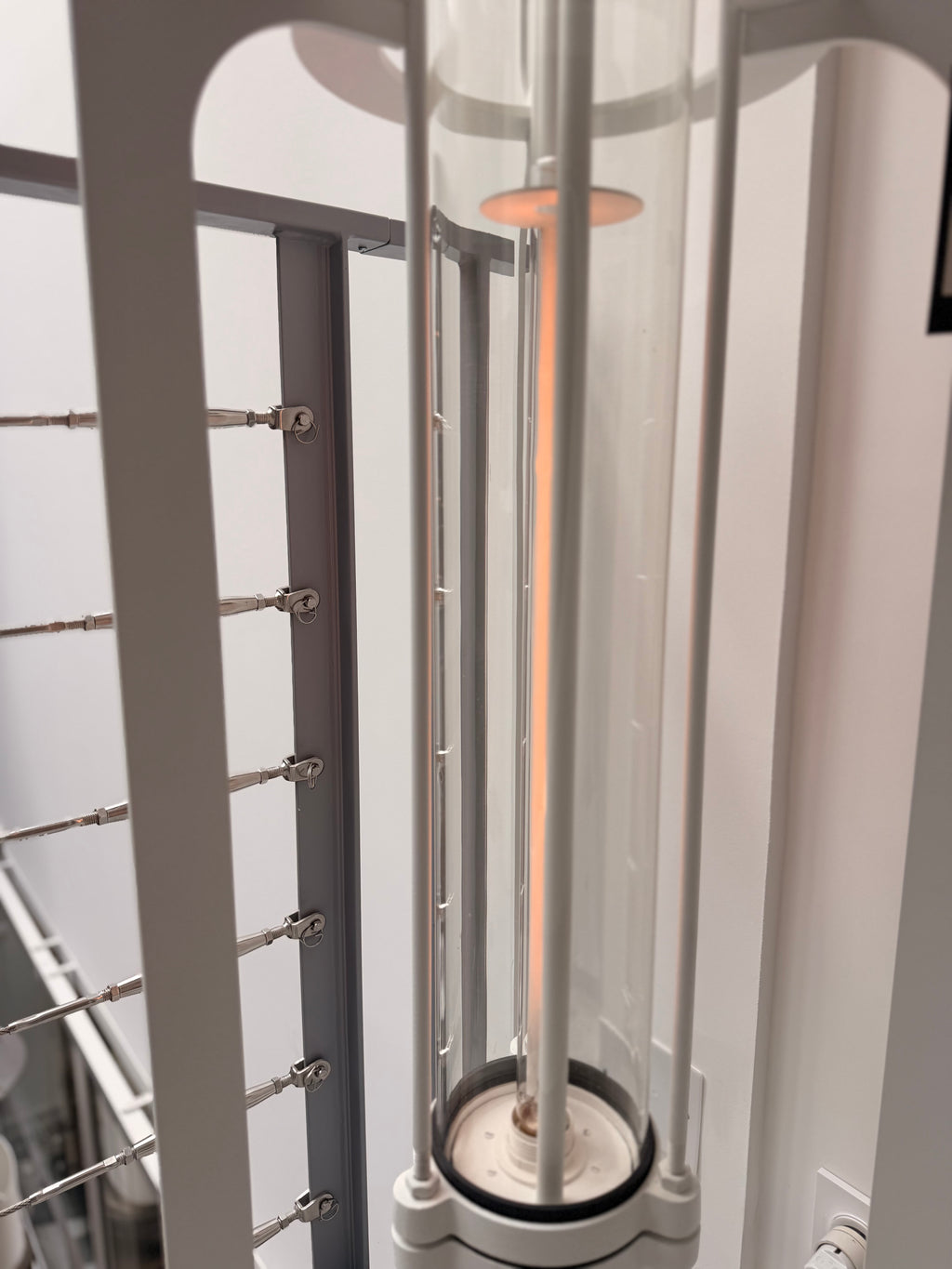 Lampe de Sol Totem "Résistance" – Édition Studio Braeve