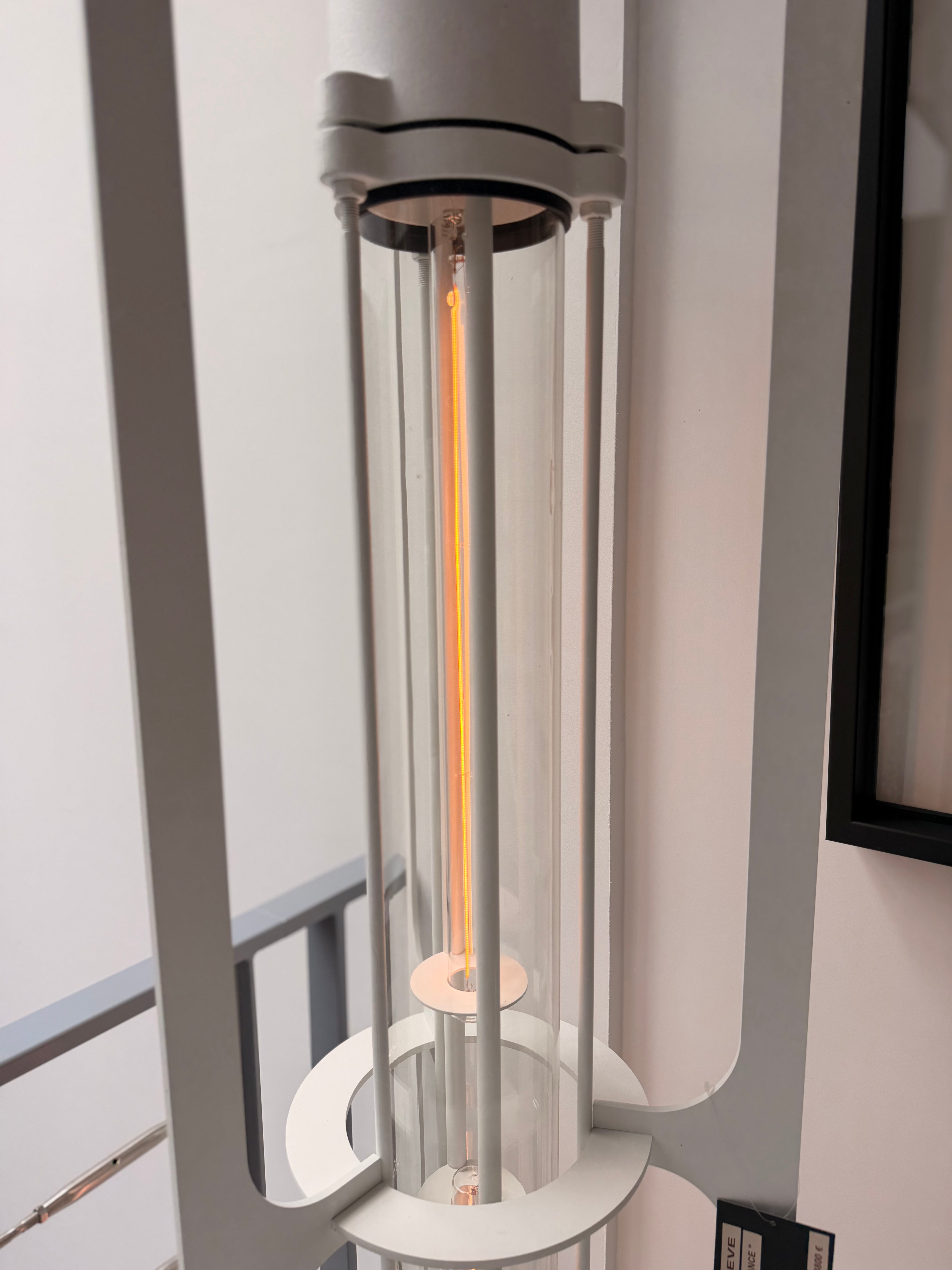Lampe de Sol Totem "Résistance" – Édition Studio Braeve