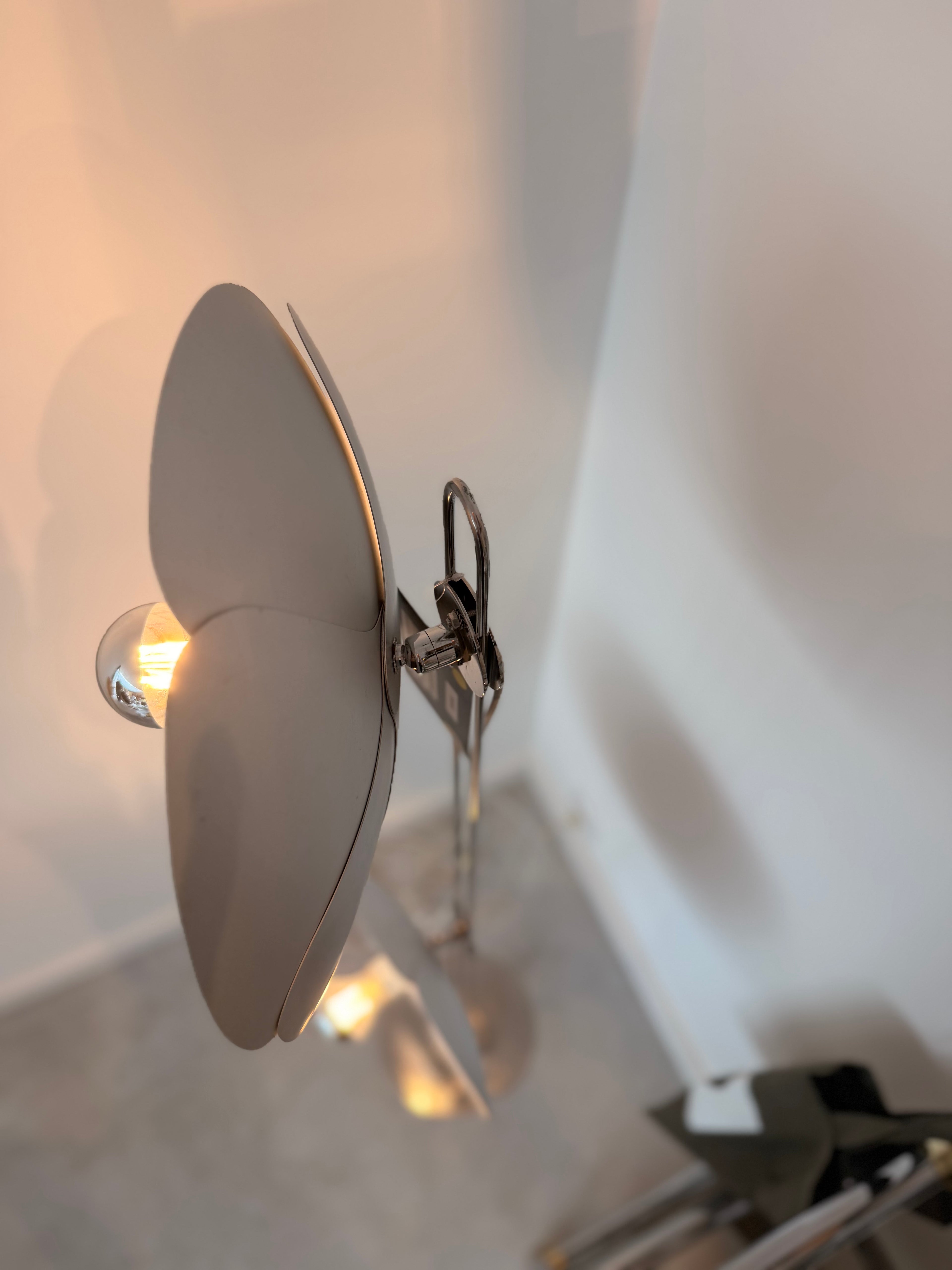Lampadaire "Double Fleur" – Olivier Mourgue (1973)
