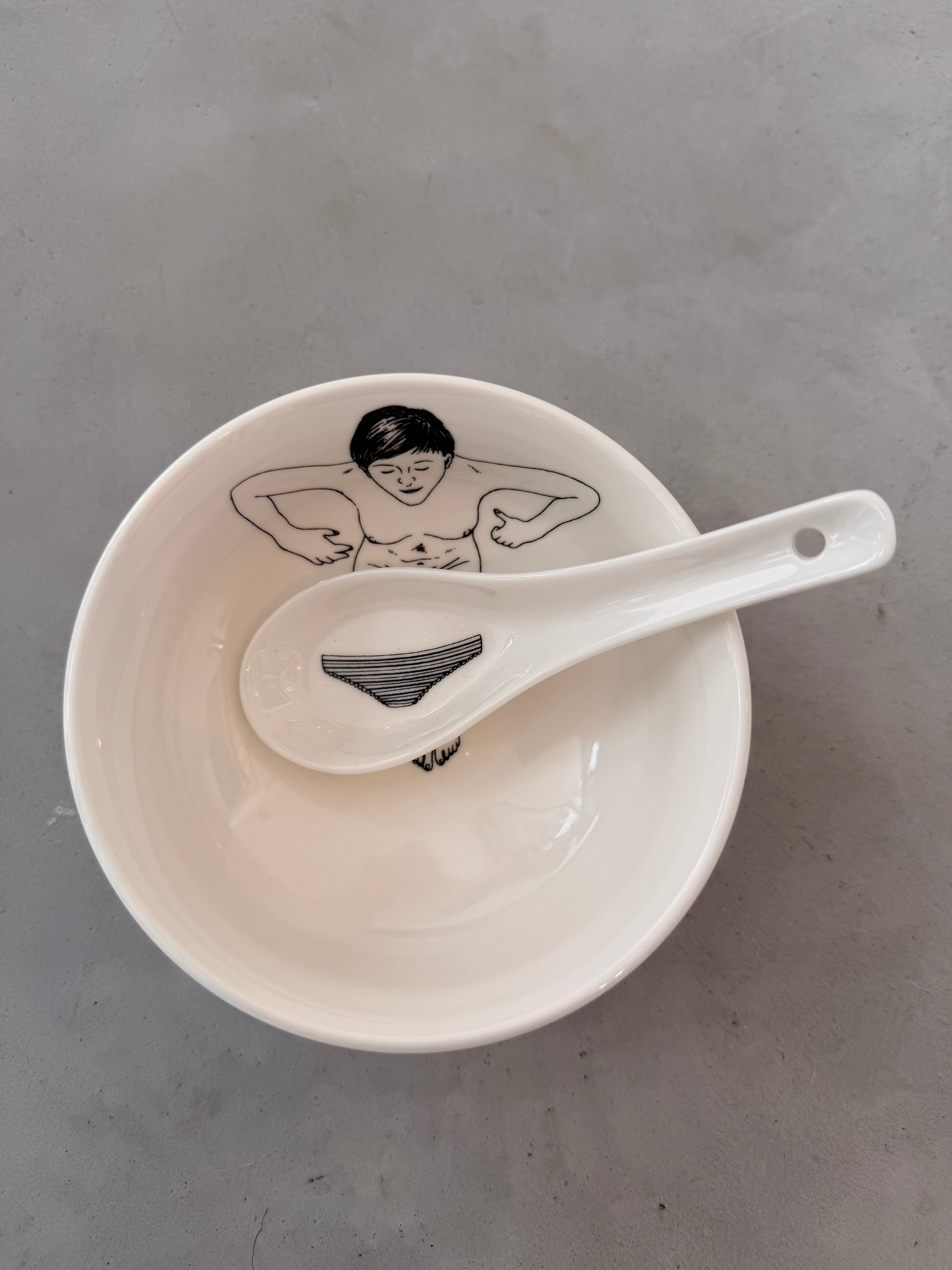 Set of 4 "Undressed" bowls with spoons