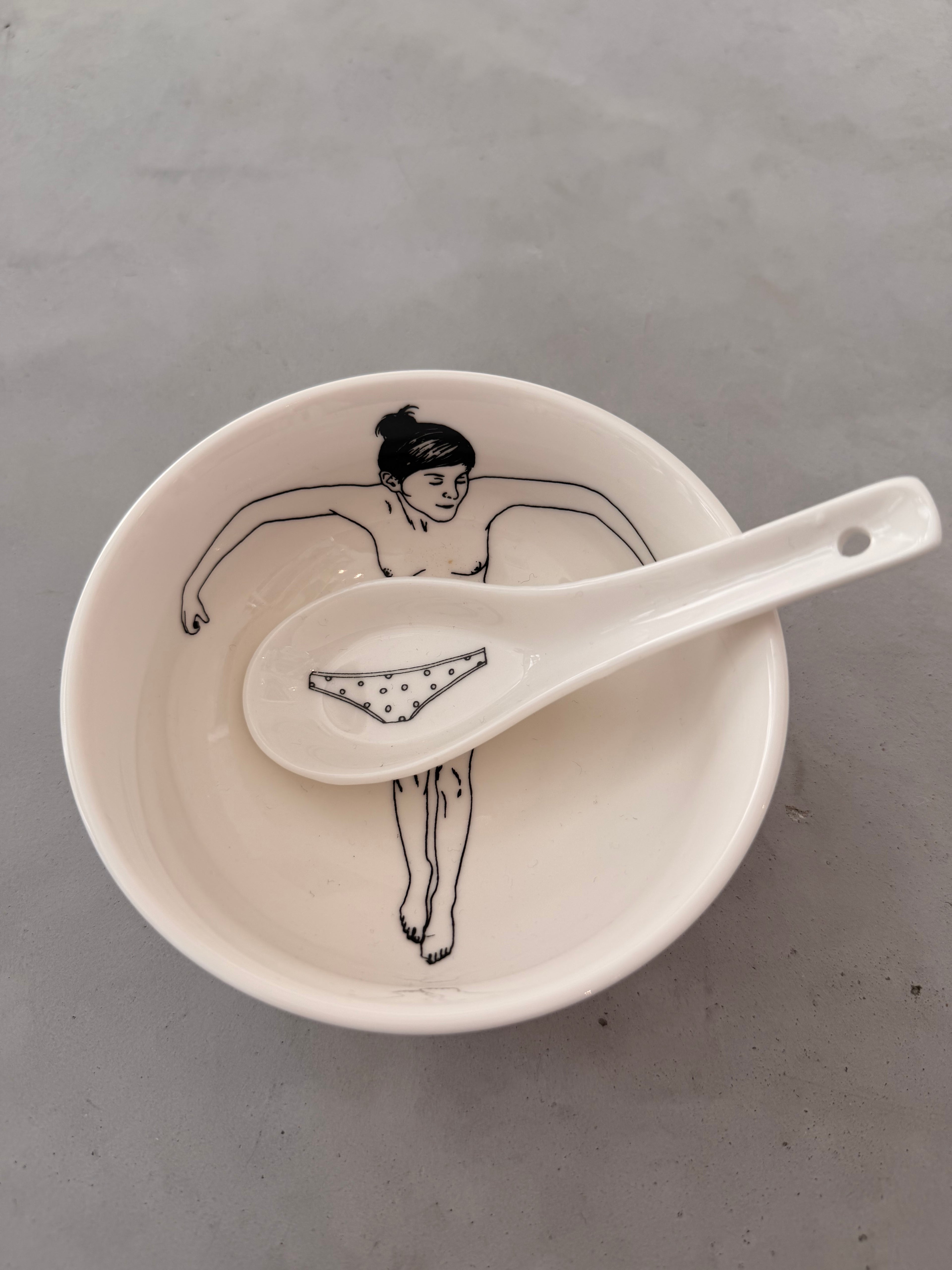 Set of 4 "Undressed" bowls with spoons