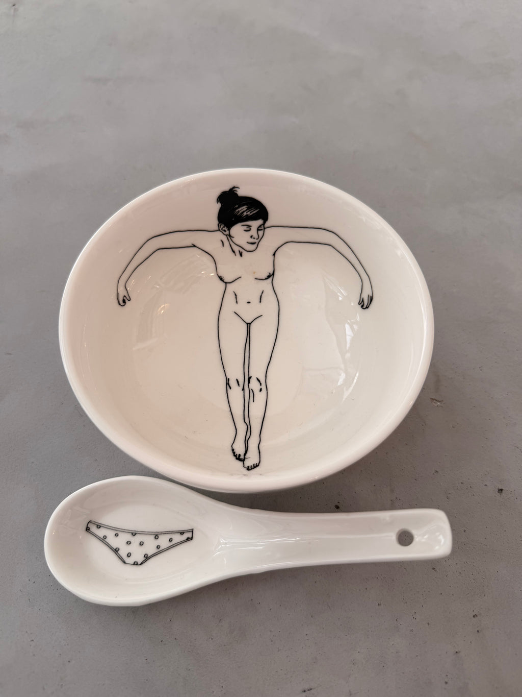 Set of 4 "Undressed" bowls with spoons