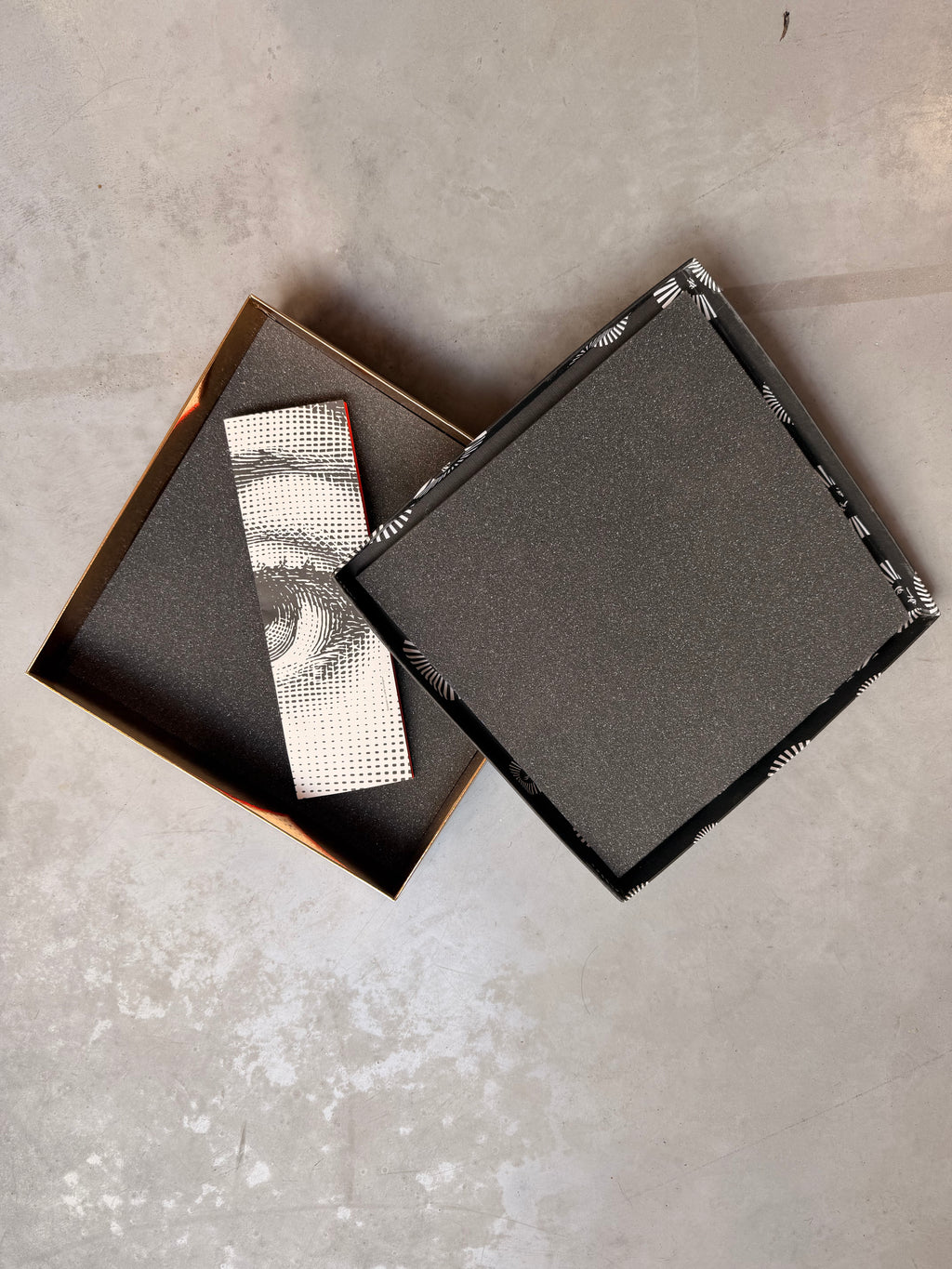 Fornasetti Milano Collector's Plate – Iconic "Tema e Variazioni" Series (Sold Individually)