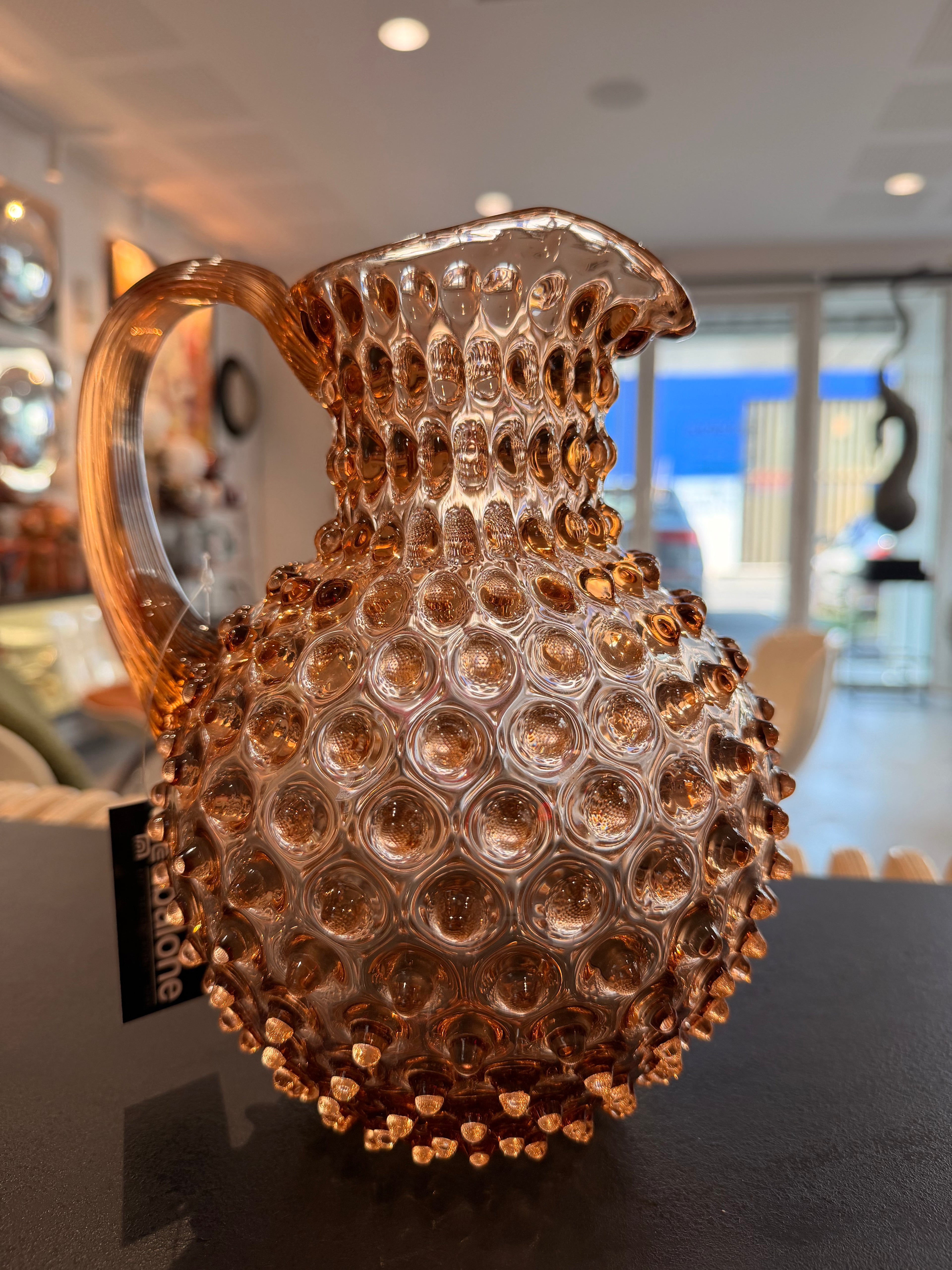 Pichet Rond 2L Clouté « Hobnail » – Maison KLIMCHI