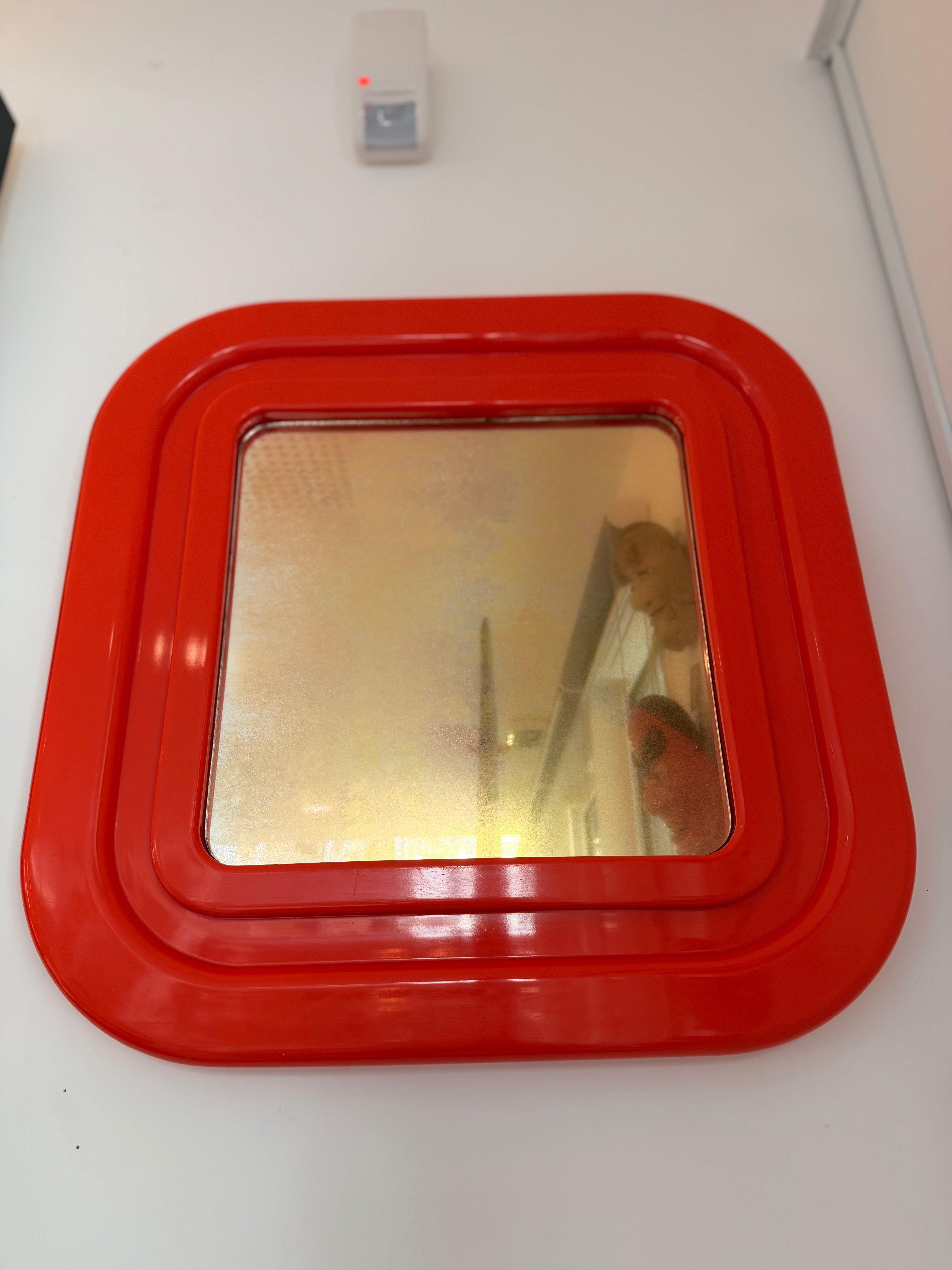 Miroir Carré Pop Art Rouge — Édition Prisunic (Années 70)