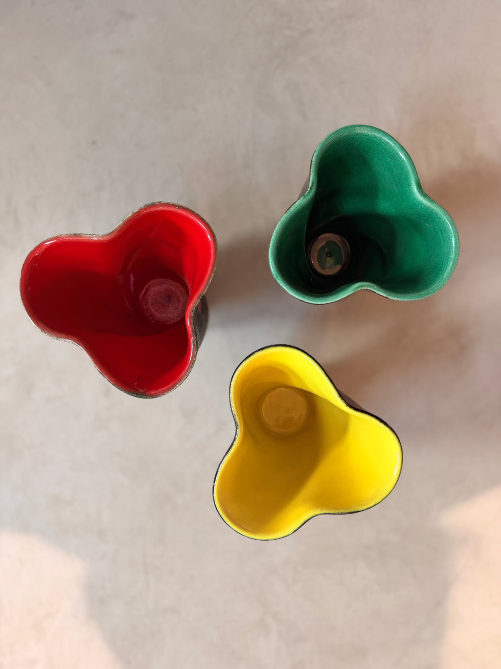 Vases Organiques en Céramique Émaillée bicolore — Col Trilobé (Style Vallauris / 50's-60's)