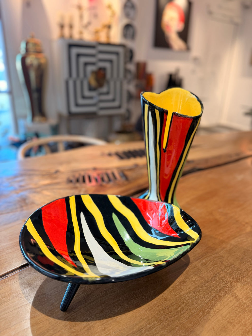 Céramiques Émaillées à Décor Zébré Polychrome — Vase Sculptural ou Coupe Tripode (Style Vallauris / 50's)