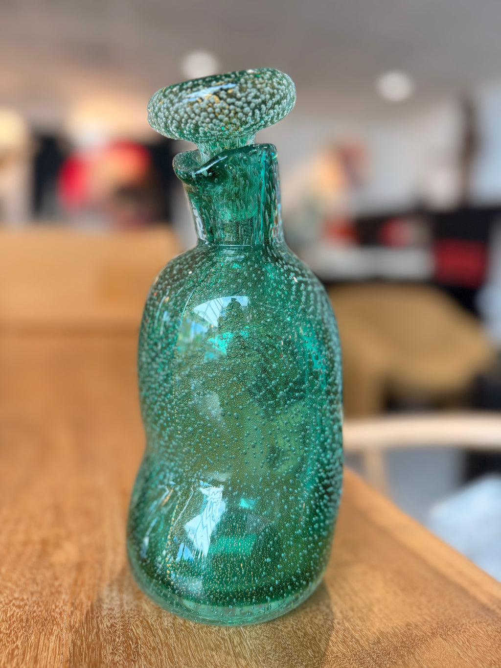 Flacon / Carafe Sculptural en Verre Bulle Vert Émeraude & Inclusions de Poudre d'Or