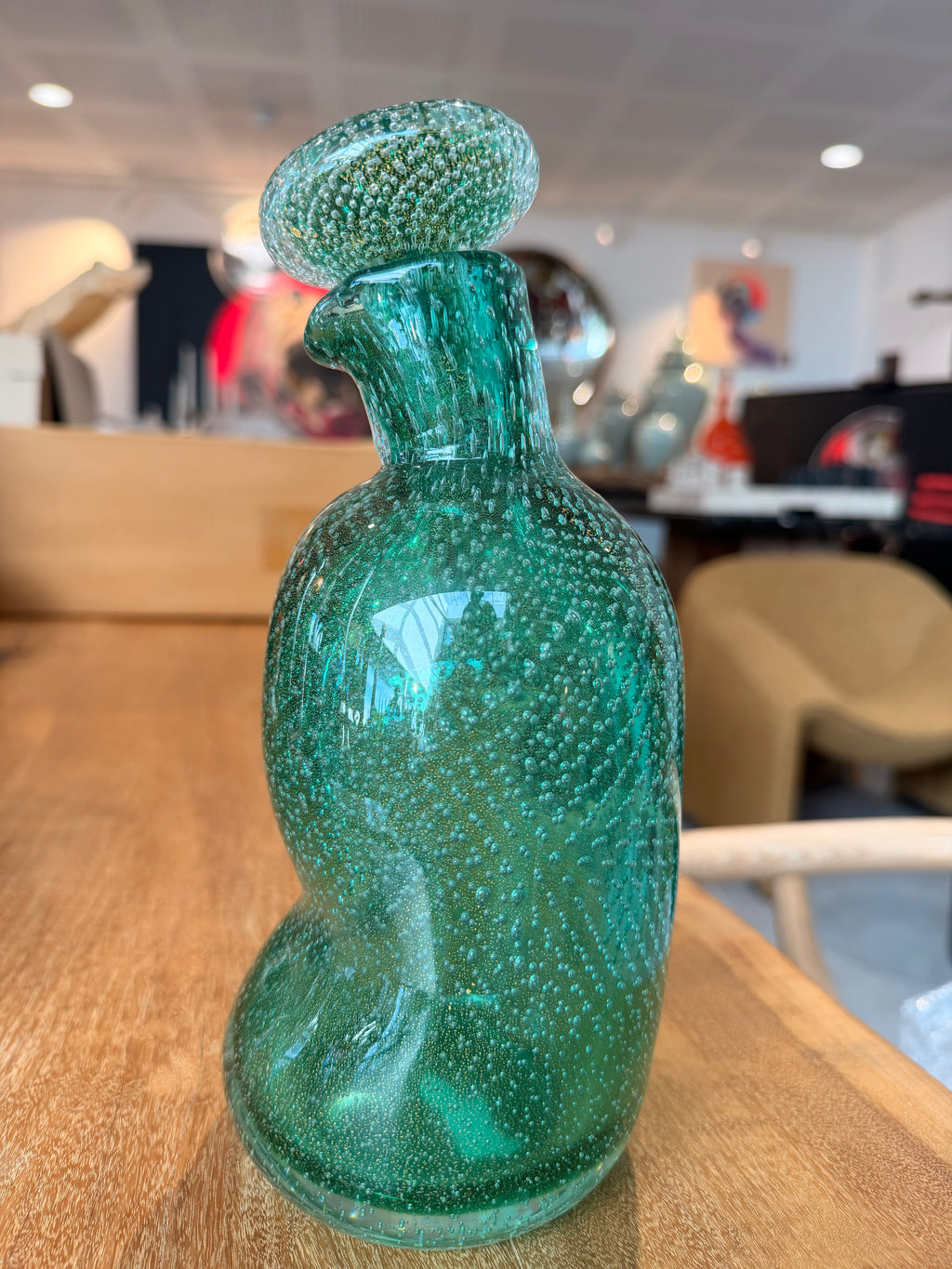 Flacon / Carafe Sculptural en Verre Bulle Vert Émeraude & Inclusions de Poudre d'Or