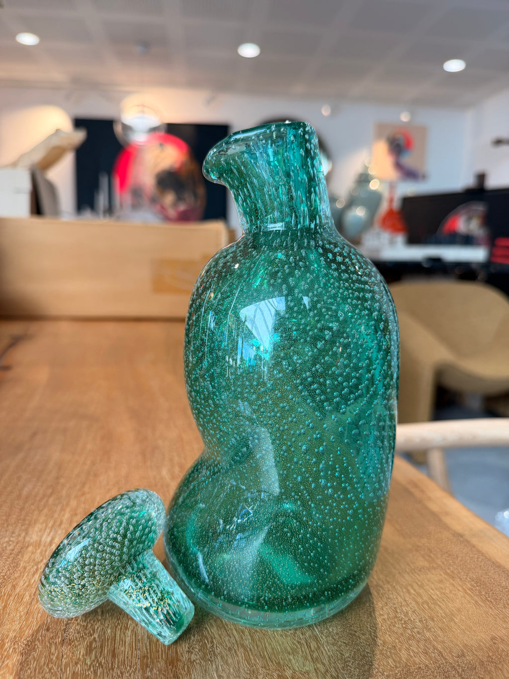 Flacon / Carafe Sculptural en Verre Bulle Vert Émeraude & Inclusions de Poudre d'Or