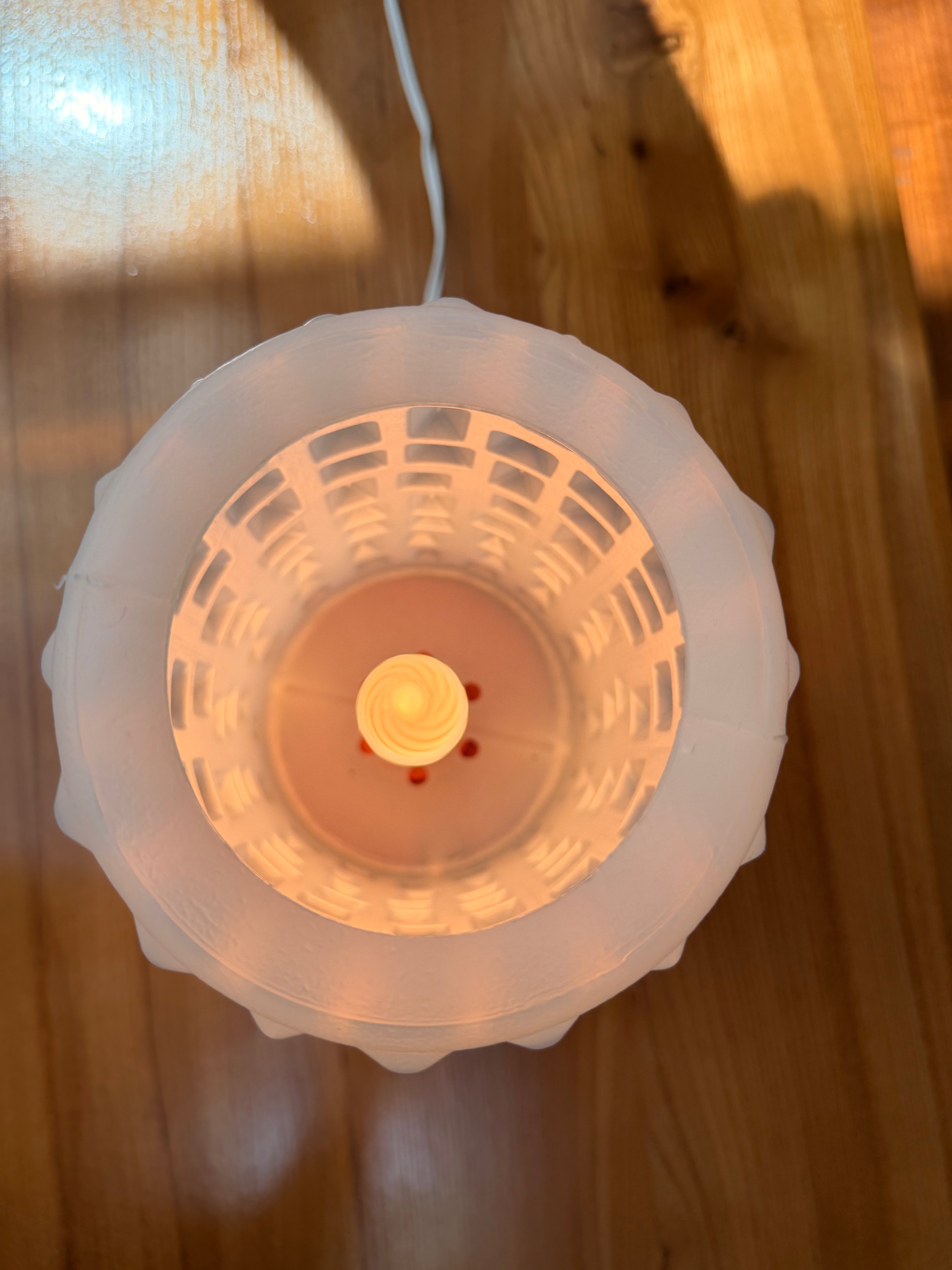 Lampe à Poser Cylindrique "Pointe de Diamant" — Esprit Space Age & Pop Art (Années 70)