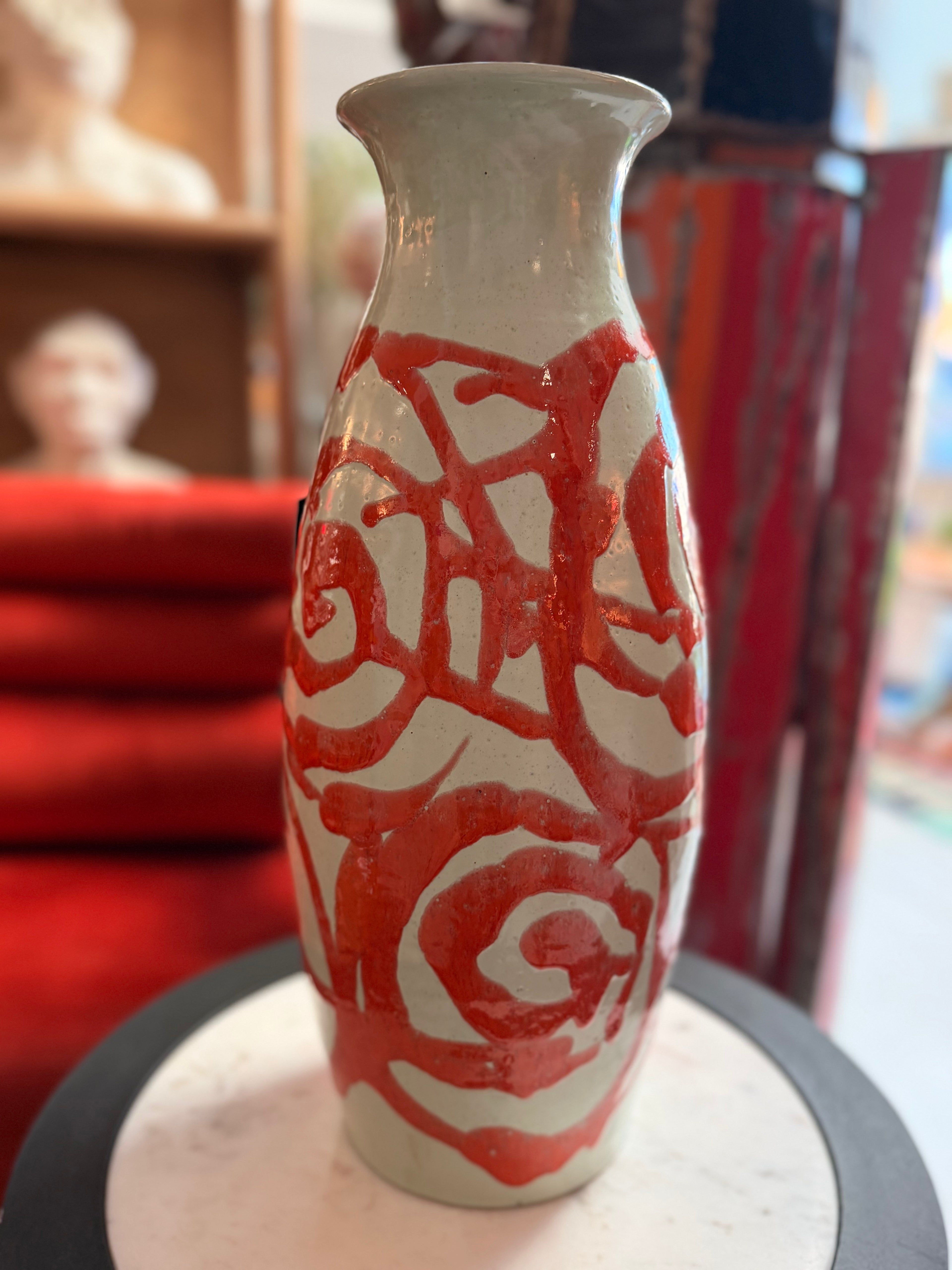 Vase balustre en céramique à décor abstrait — Hongrie, circa 1960–1970